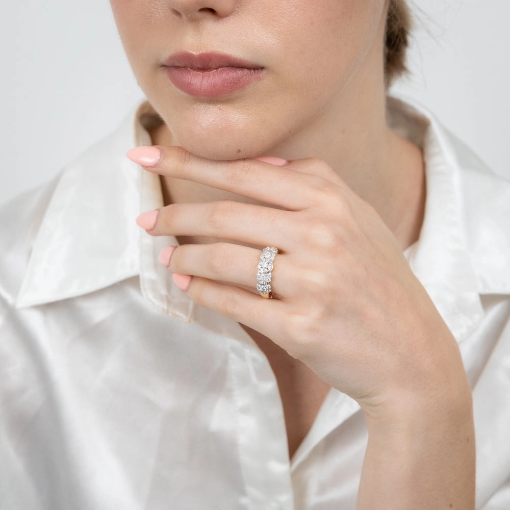 14ct Yellow Gold 0.95 Carat Diamond Ring with 5 Round Brilliant Cut Diamonds Surrounded by Diamond Halos