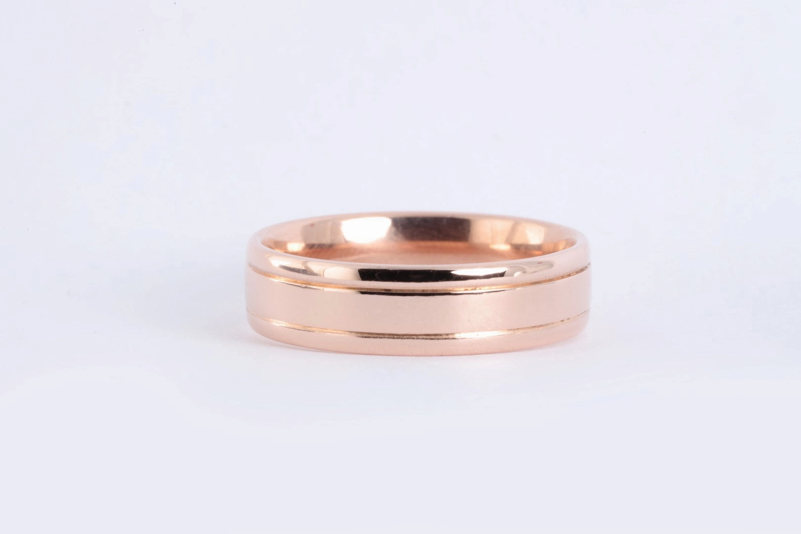 14k Rose Gold Band Size 10 (7.03g.)