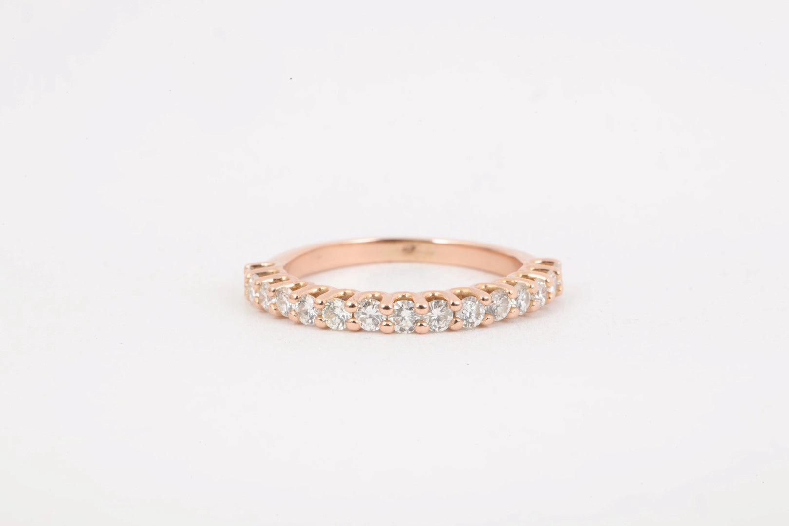 14k Rose Gold Ring Band with 0.60tcw Diamonds Size 5.5 (2.13g.)