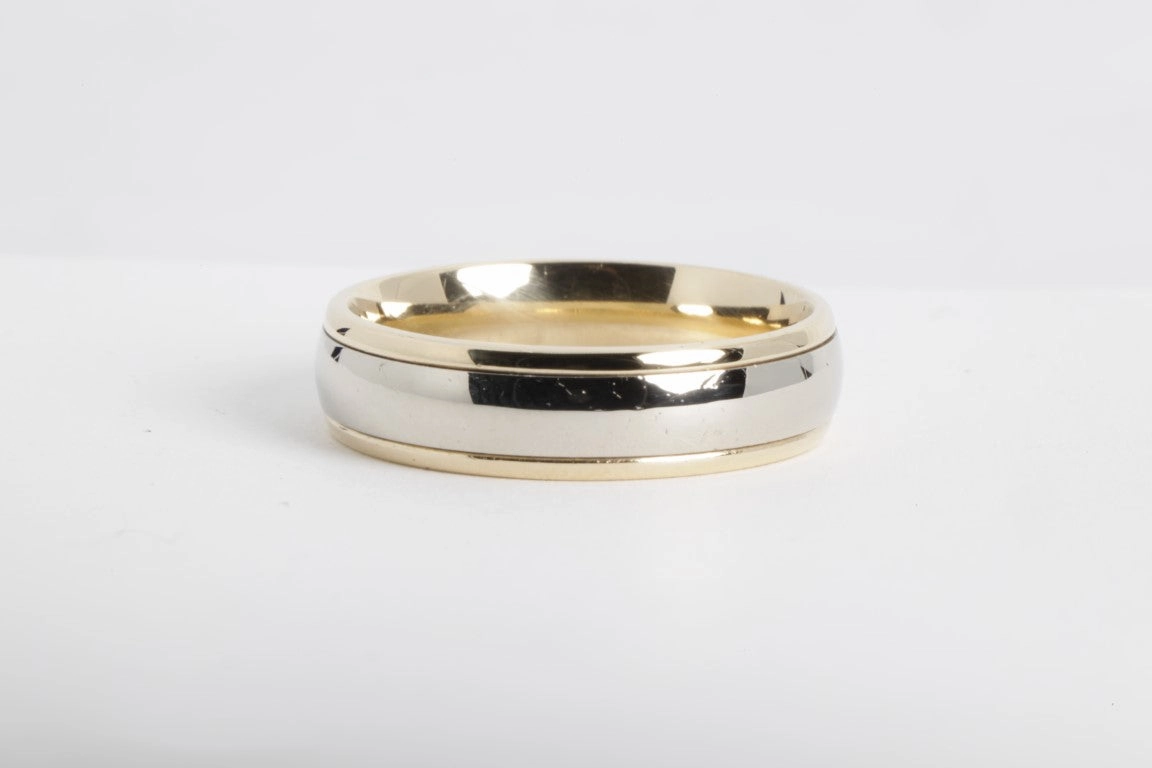 14k Two-Tone Gold Wedding Band Ring Size 10 (7.7g)