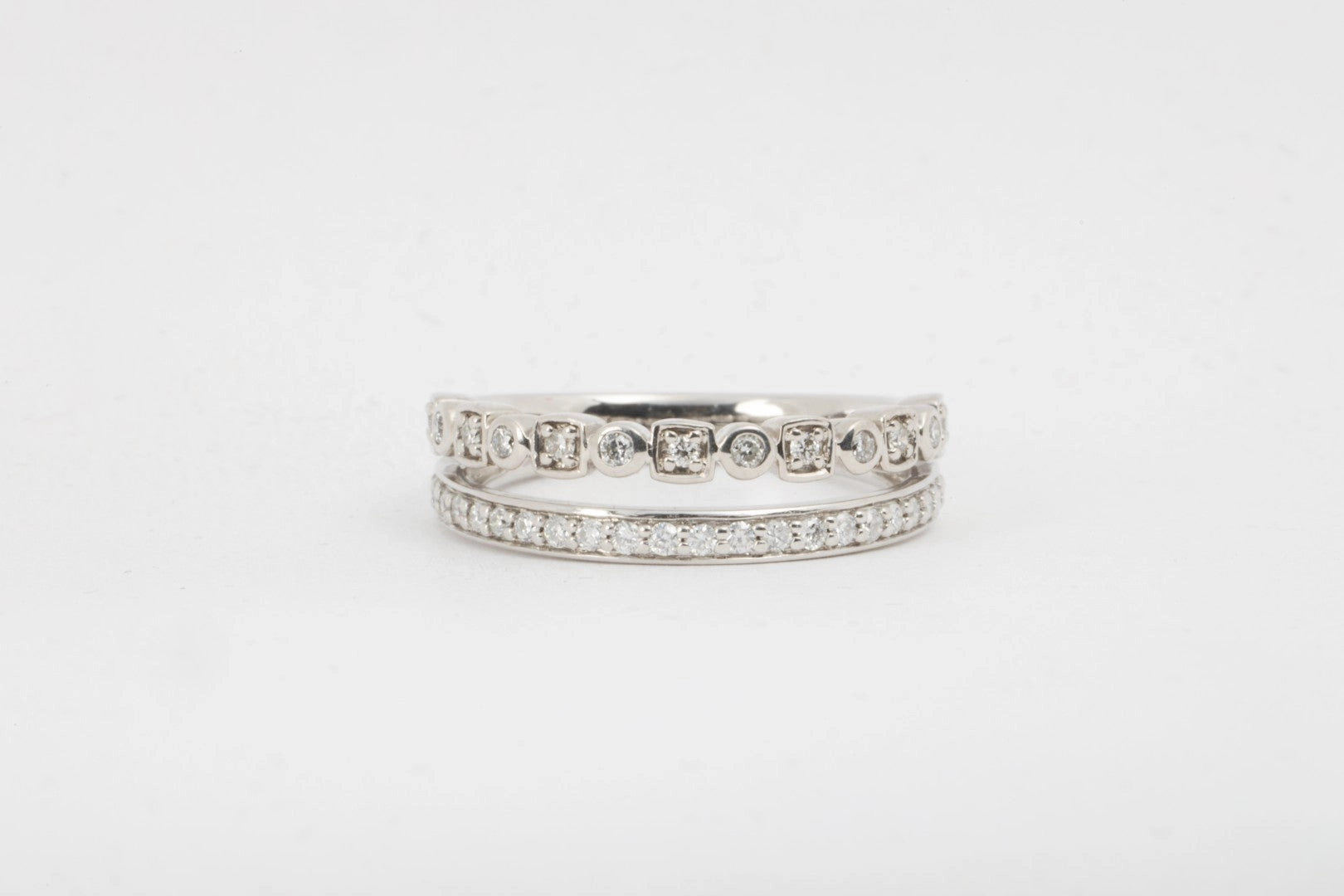 14k White Gold 0.35tcw Diamond Double Row Wedding Band Size 6.5 (3.86g.)
