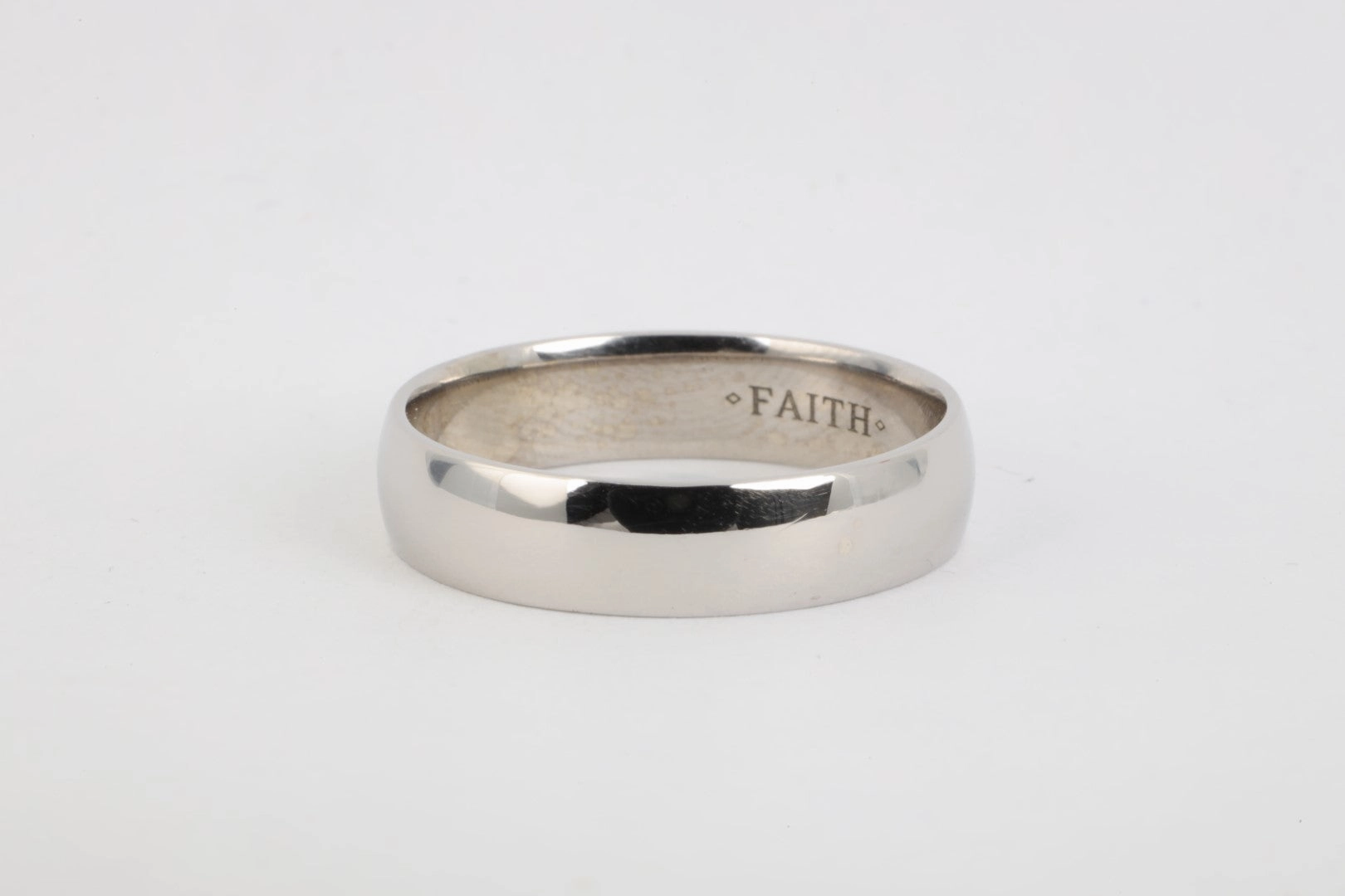 14k White Gold Ring Band Size 12 (6.22g.)