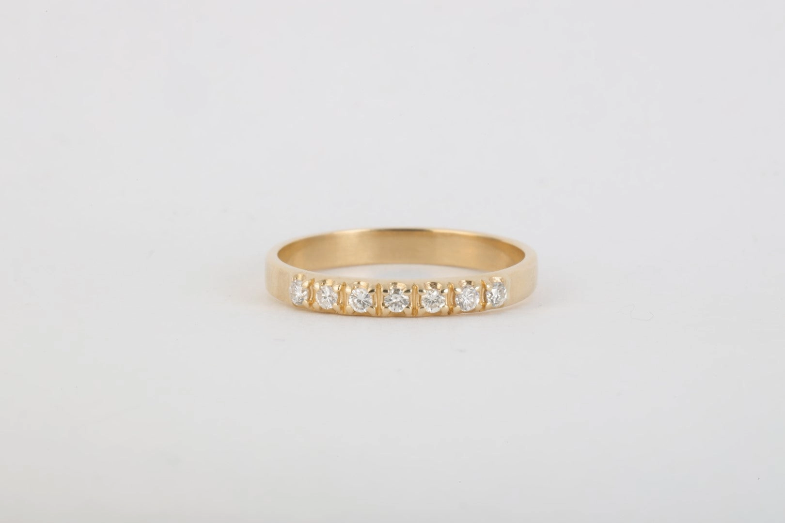 14k Yellow Gold 1.05ctw Diamond Wedding Band Size 6 (1.80g.)