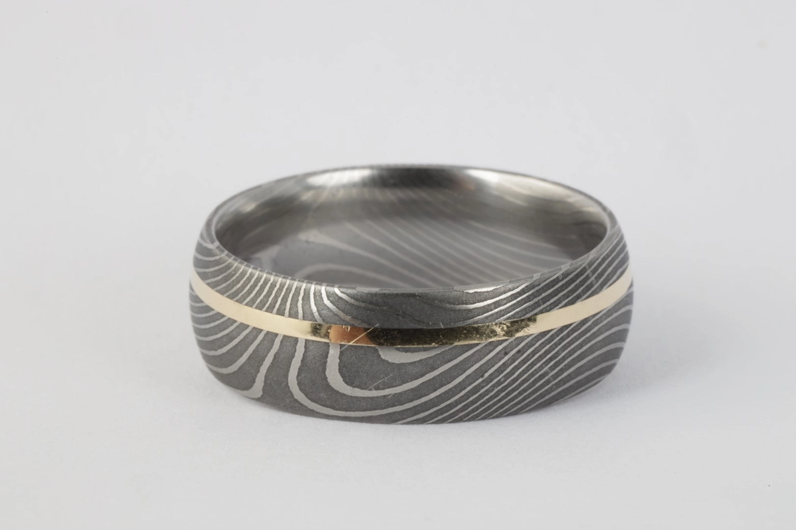14k Yellow Gold Damascus Steel Band Ring Size 12.5 (7.90g.)