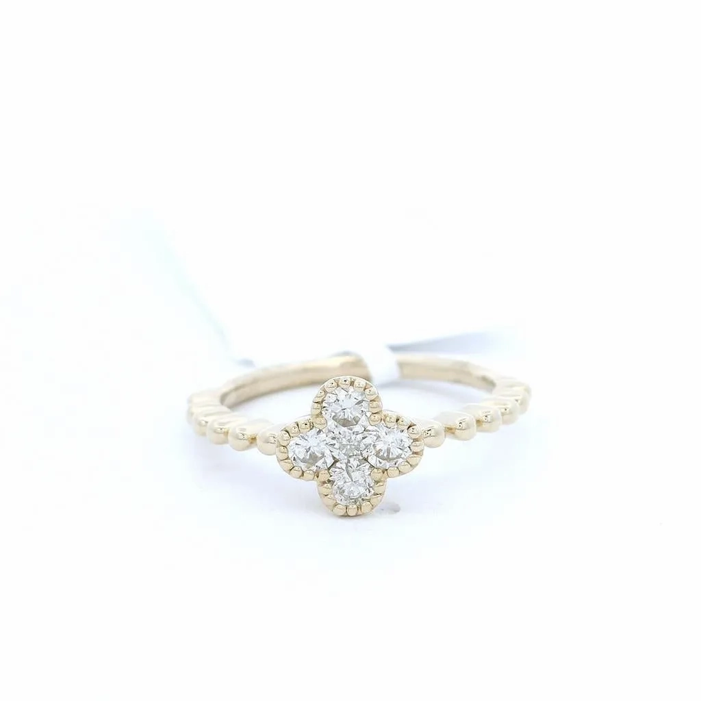 14K Yellow Gold Flower Natural Diamonds Ring
