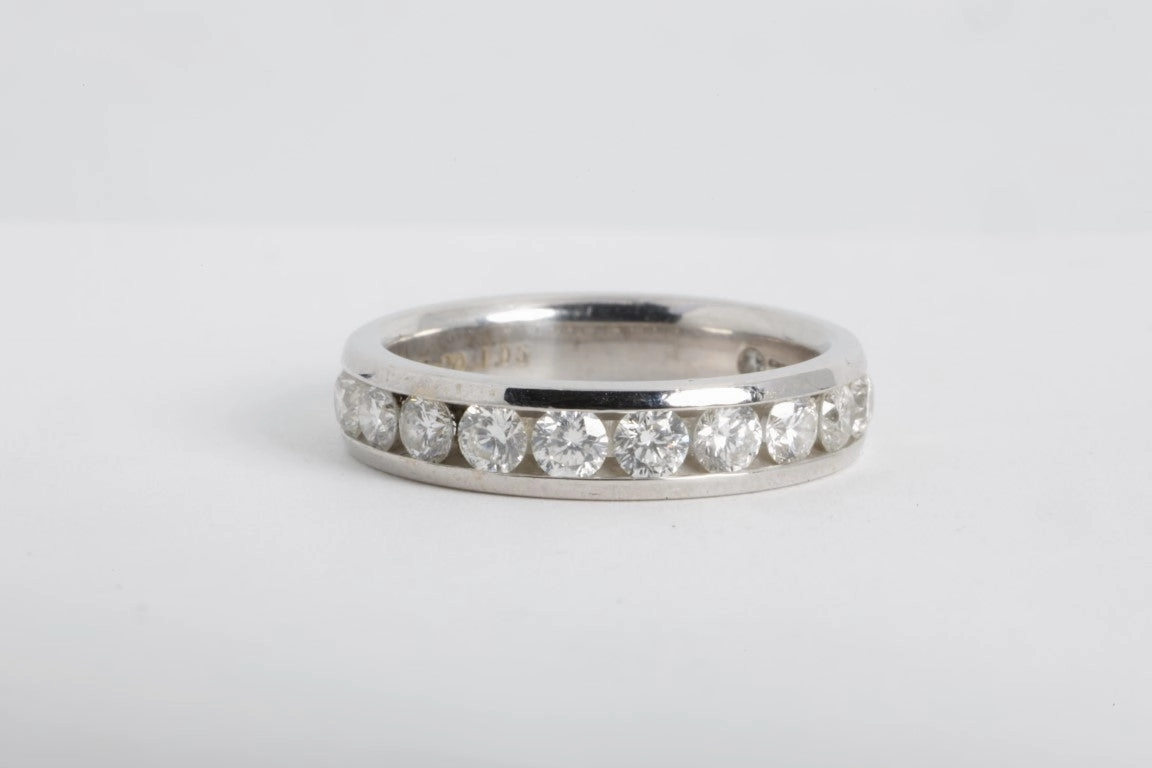 18k White Gold 1.05tcw Diamond Anniversary Band Size 7 (6.00g.)