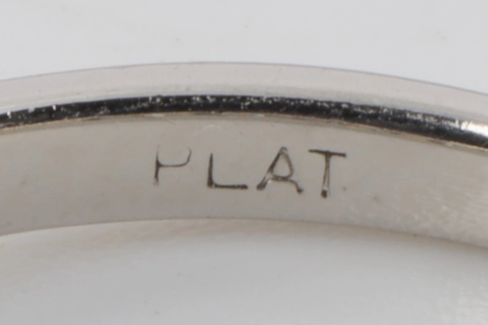 950 Platinum 0.22tcw Diamond Band Size 7.25 (3.51g.)