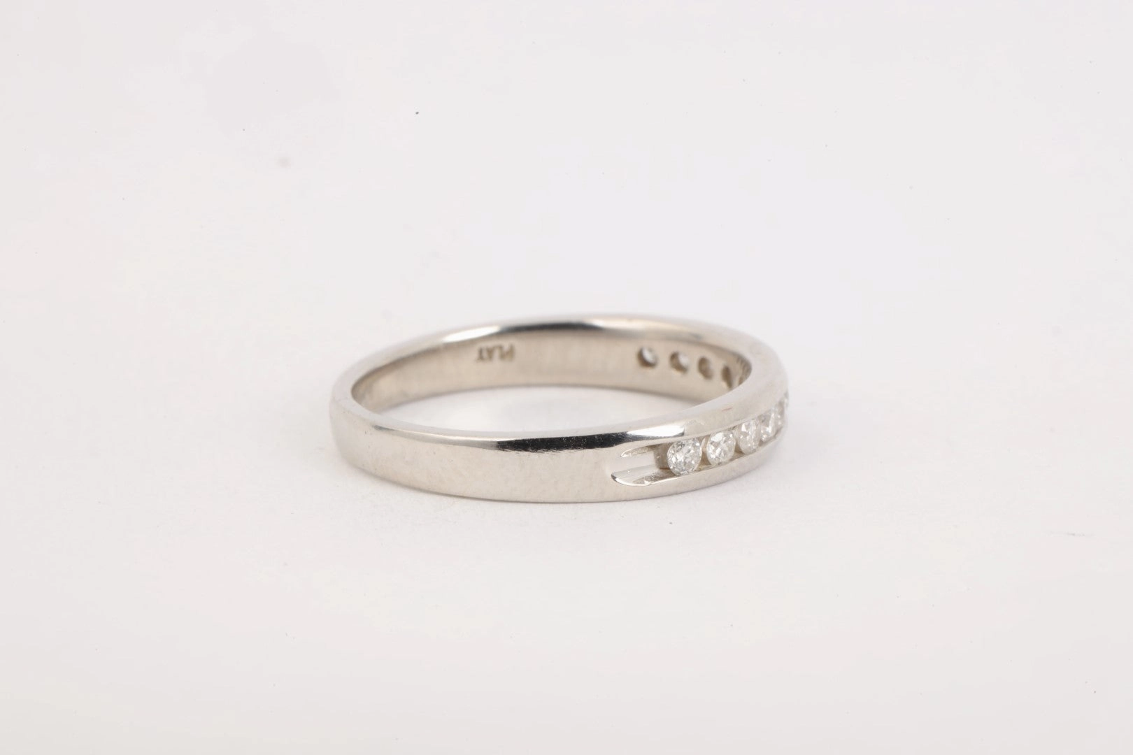 950 Platinum Ring Band with 0.50tcw Diamonds Size 7.25 (4.63g.)