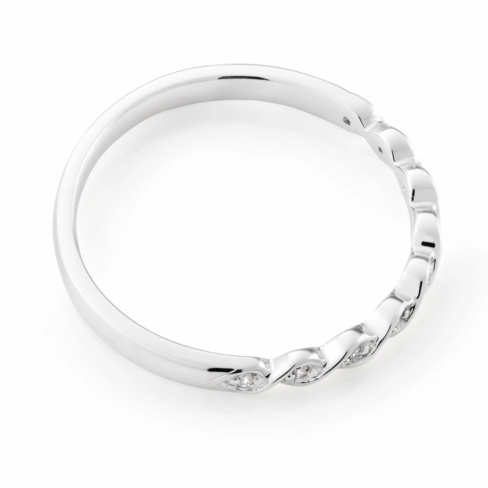 9ct White Gold Diamond Ring with  9 Brilliant Diamonds