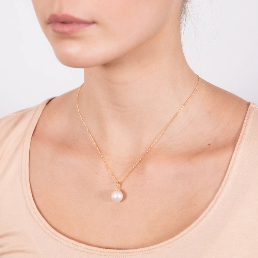 9ct Yellow 11-12mm White South Sea Pearl Pendant on 45cm Chain