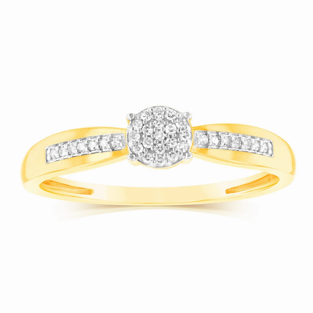 9ct Yellow Gold Diamond Cluster Ring with 33 Brilliant Cut Diamonds