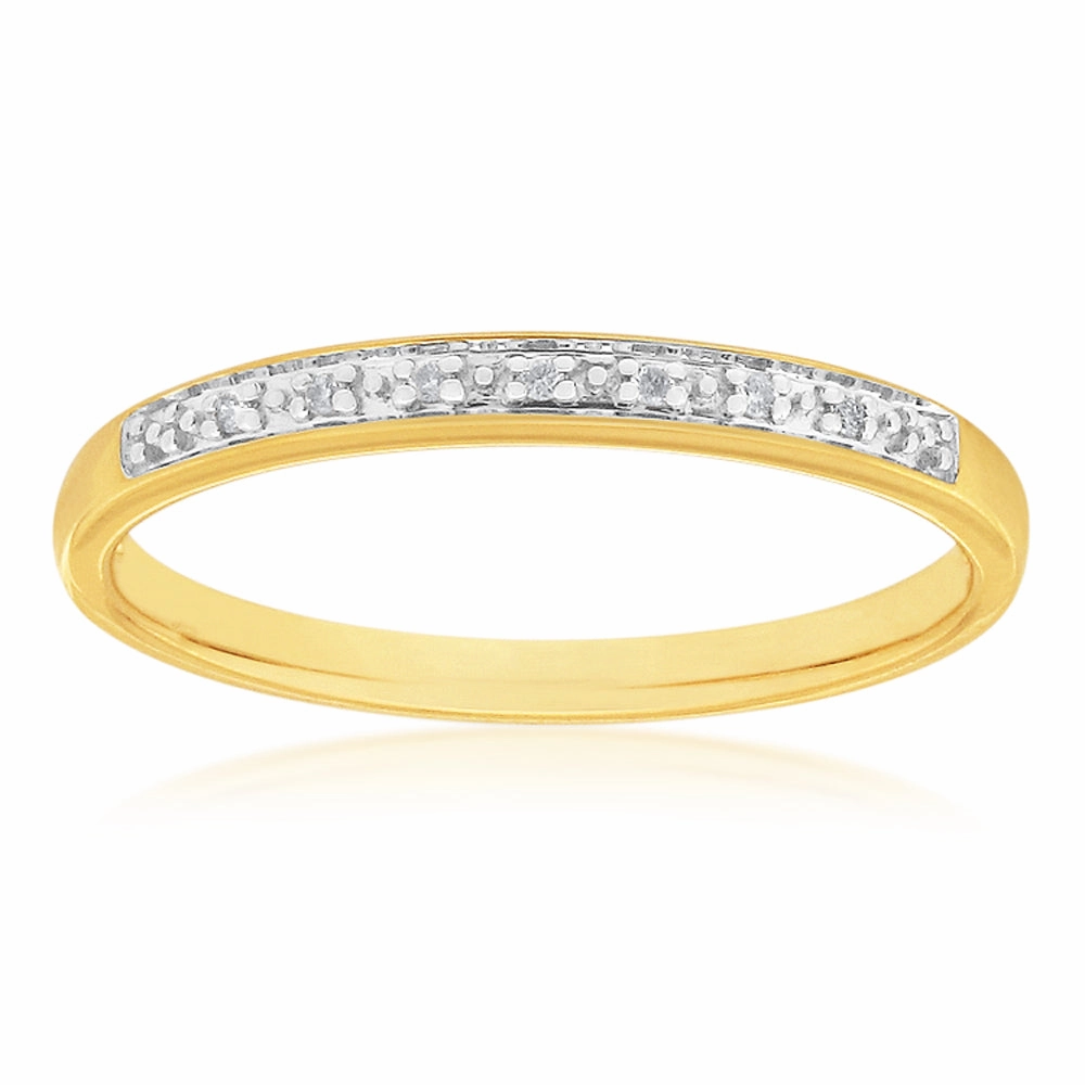 9ct Yellow Gold Diamond Ring with 7 Brilliant Cut Diamonds