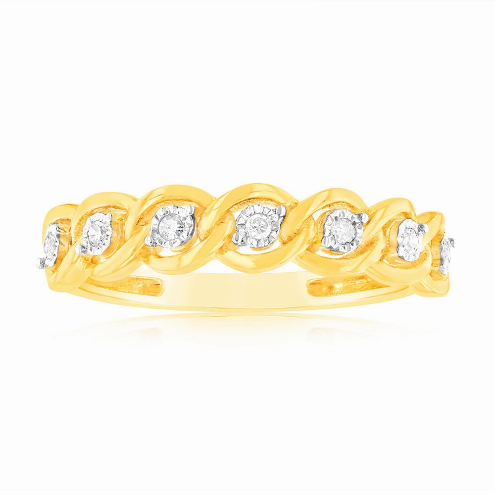 9ct Yellow Gold Diamond Ring with 7 Round Brilliant Diamonds in Disc Setting