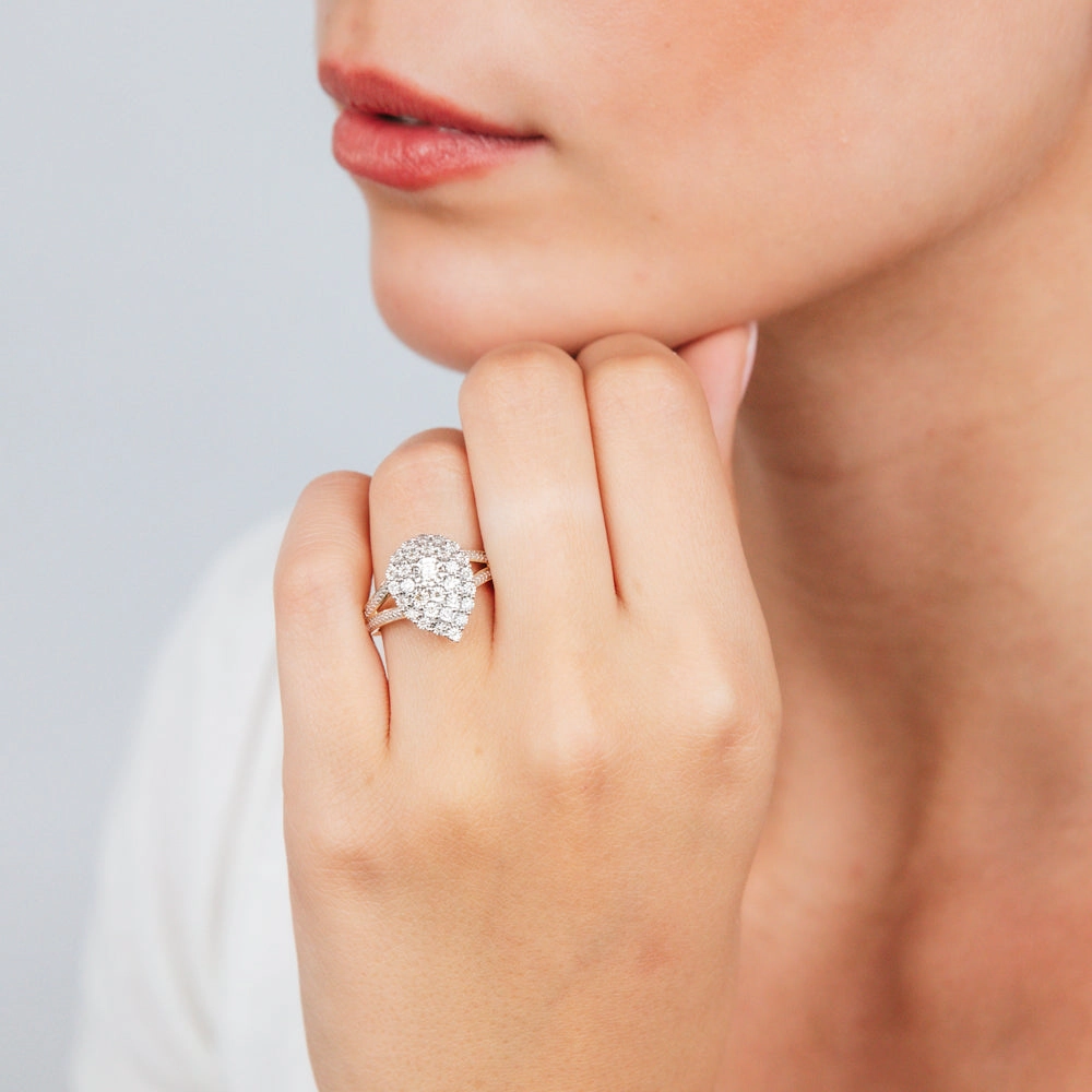 9ct Yellow Gold Pear Shaped Ring in 1/5 Carat Natural Diamonds