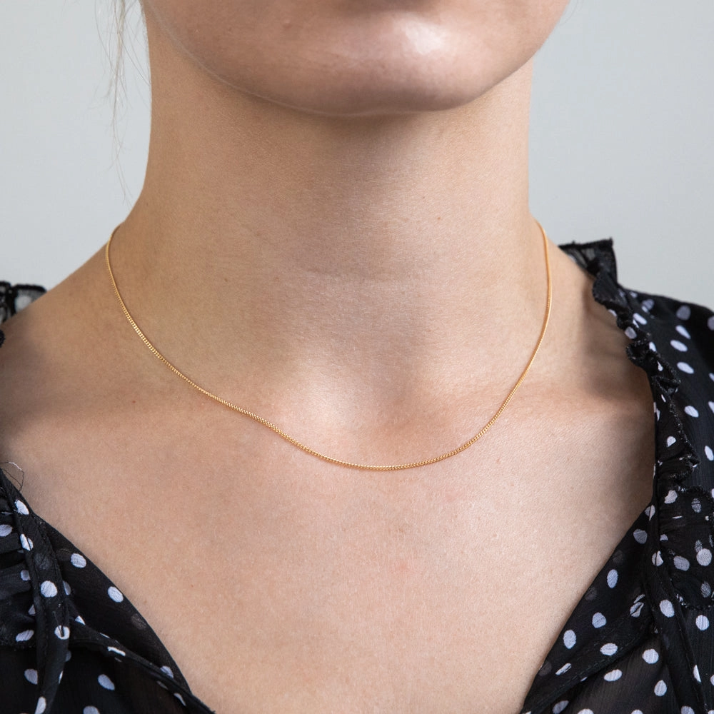 9ct Yellow Solid Gold 30 Gauge Curb 40cm Chain