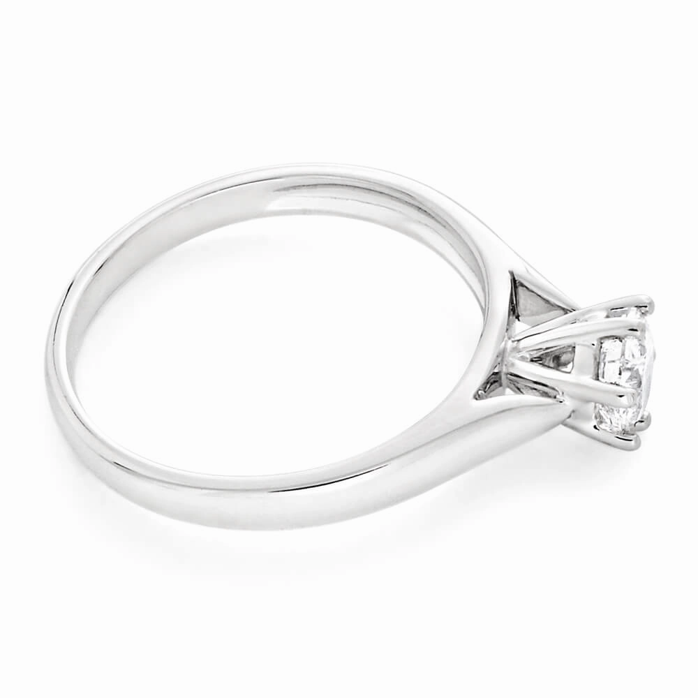 Certified Diamond 18ct White Gold Diamond Ring