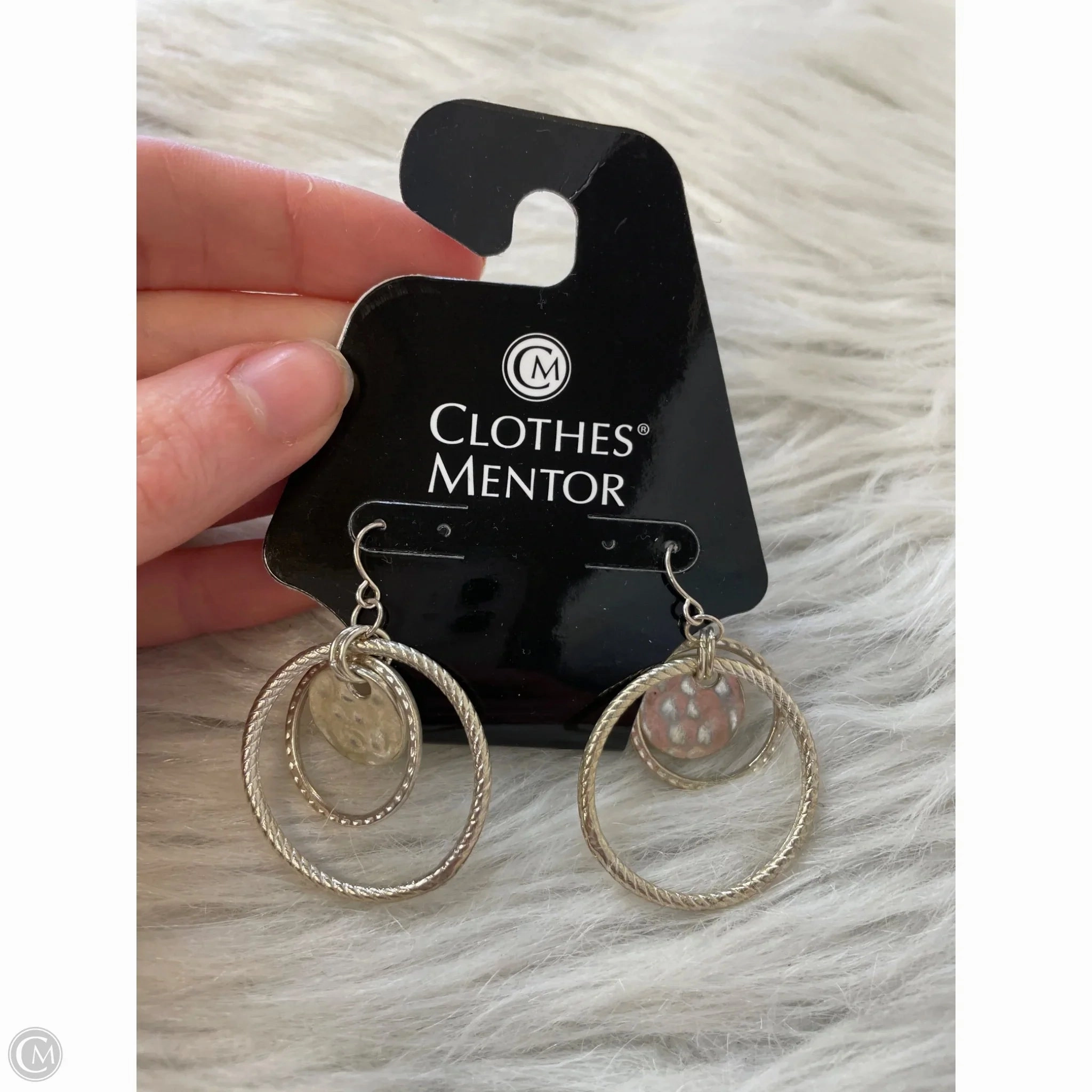 Earrings Dangle/drop By Clothes Mentor