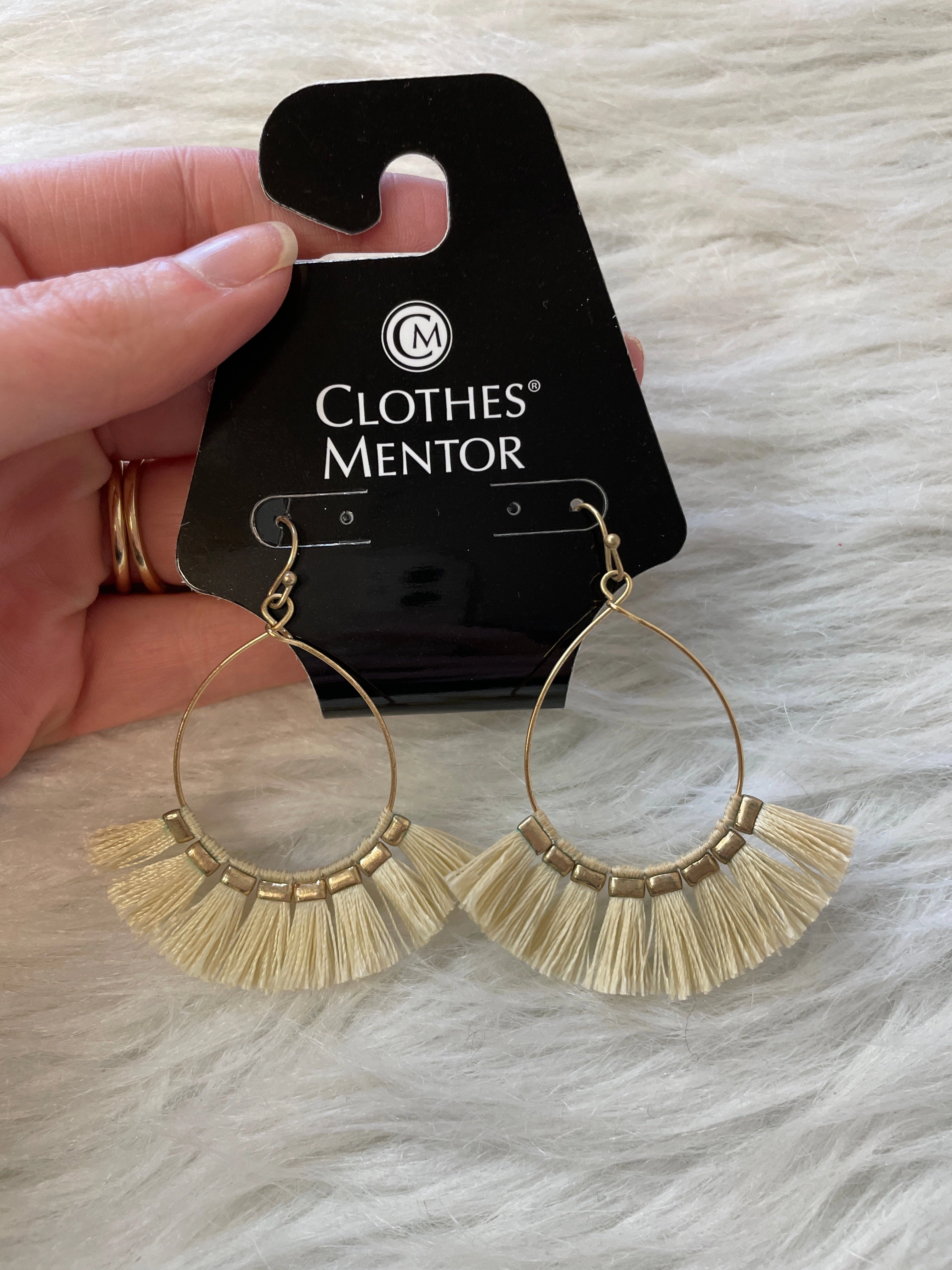 Earrings Dangle/drop By Clothes Mentor