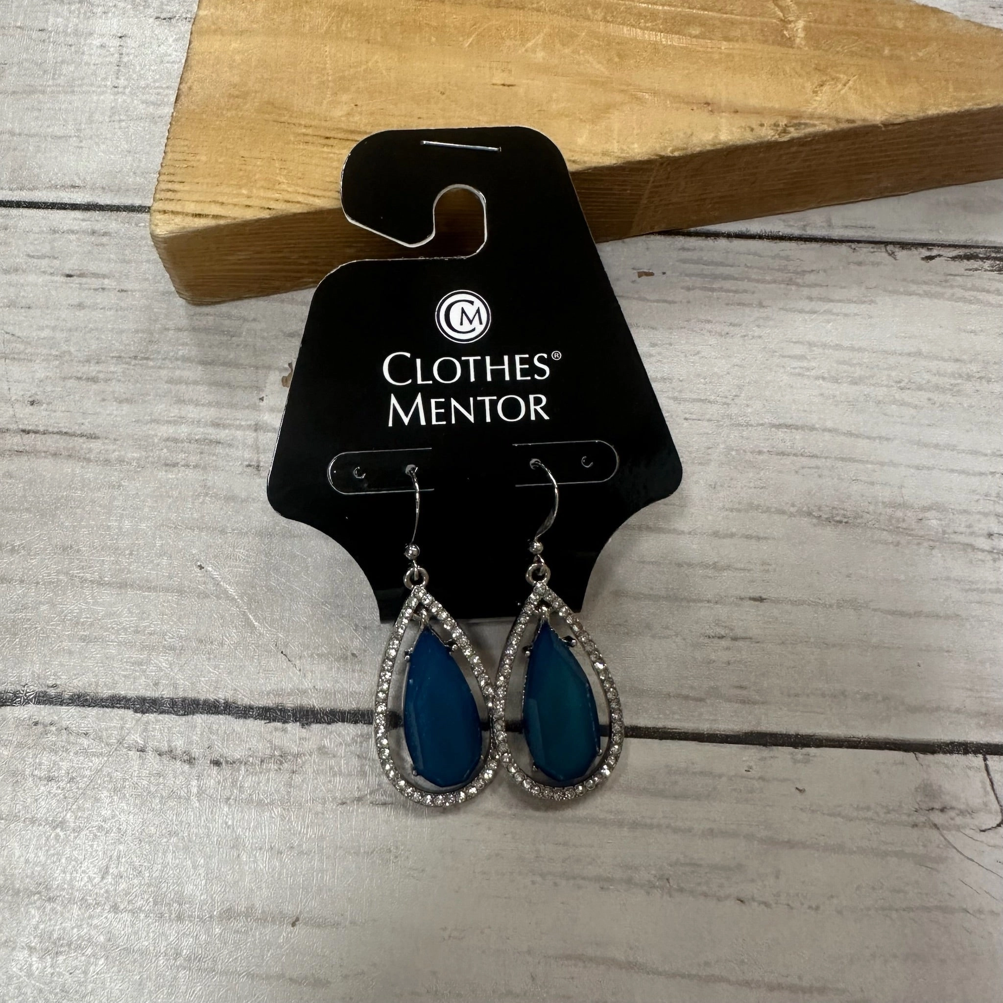 Earrings Dangle/drop By Clothes Mentor