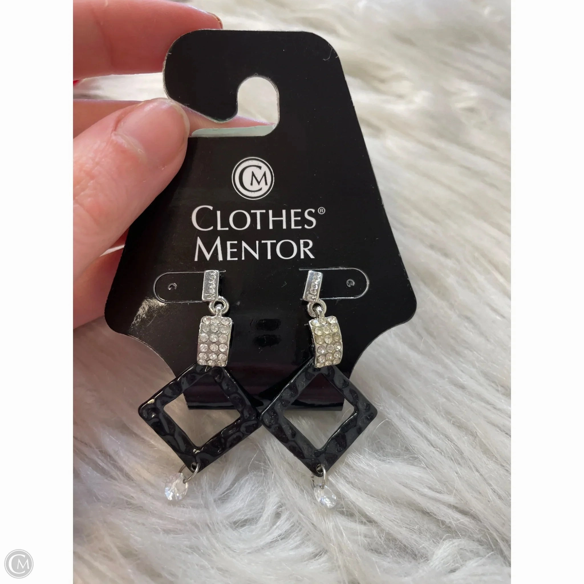 Earrings Dangle/drop By Clothes Mentor