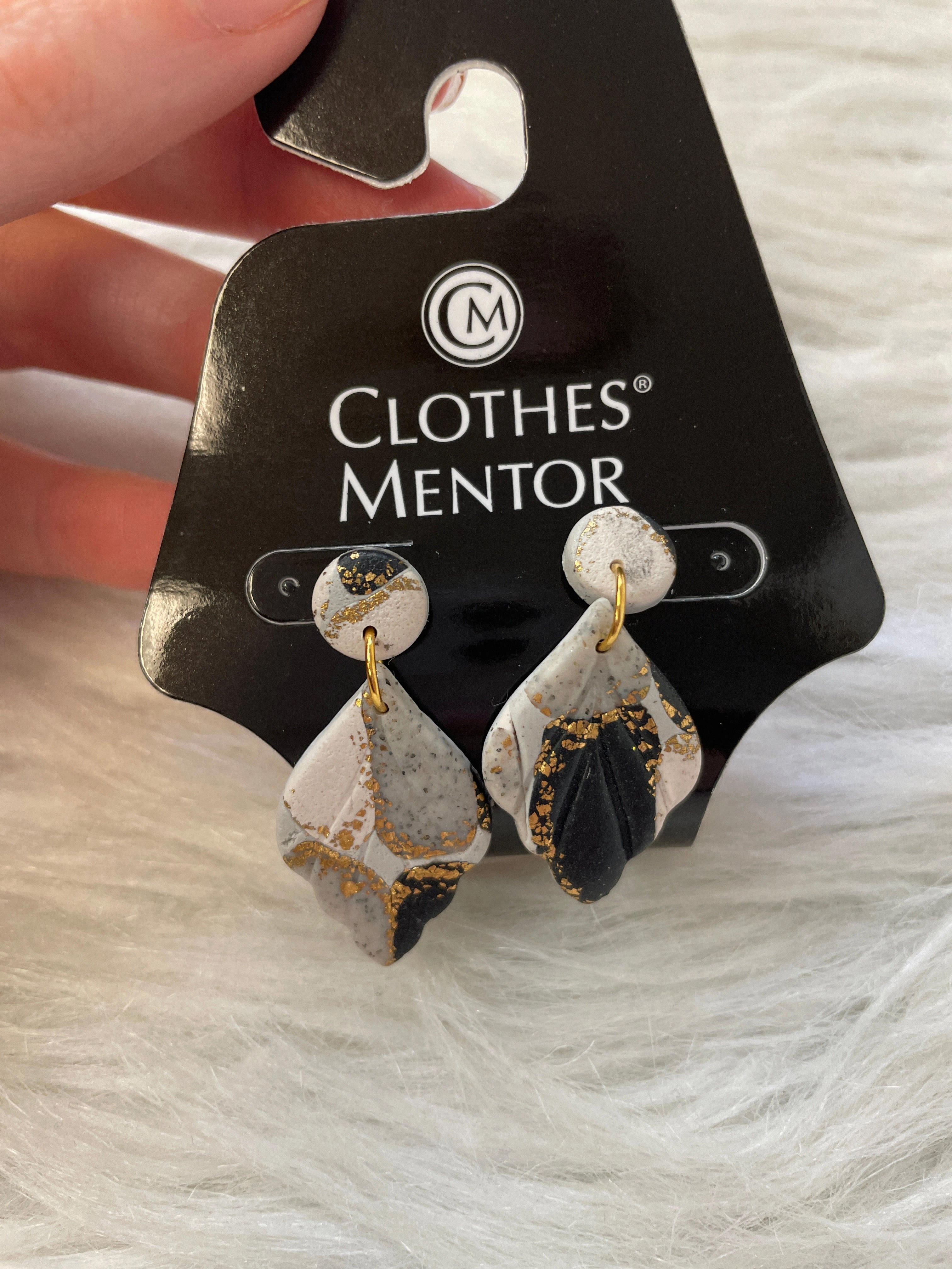 Earrings Dangle/drop By Clothes Mentor
