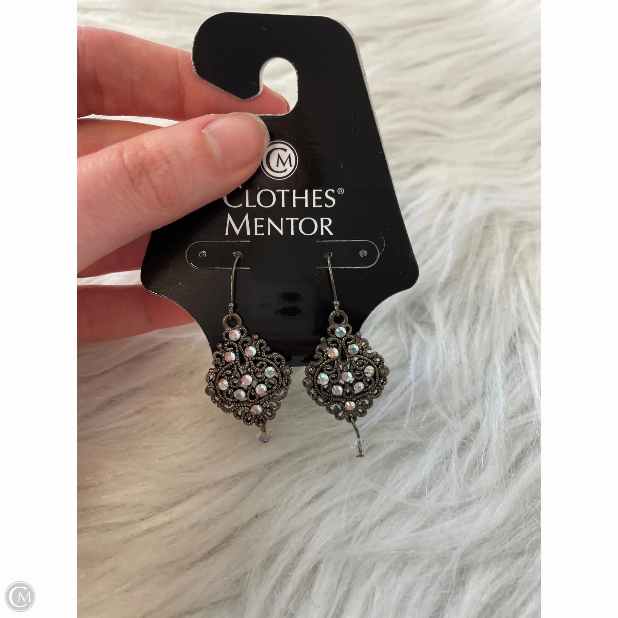 Earrings Dangle/drop By Clothes Mentor