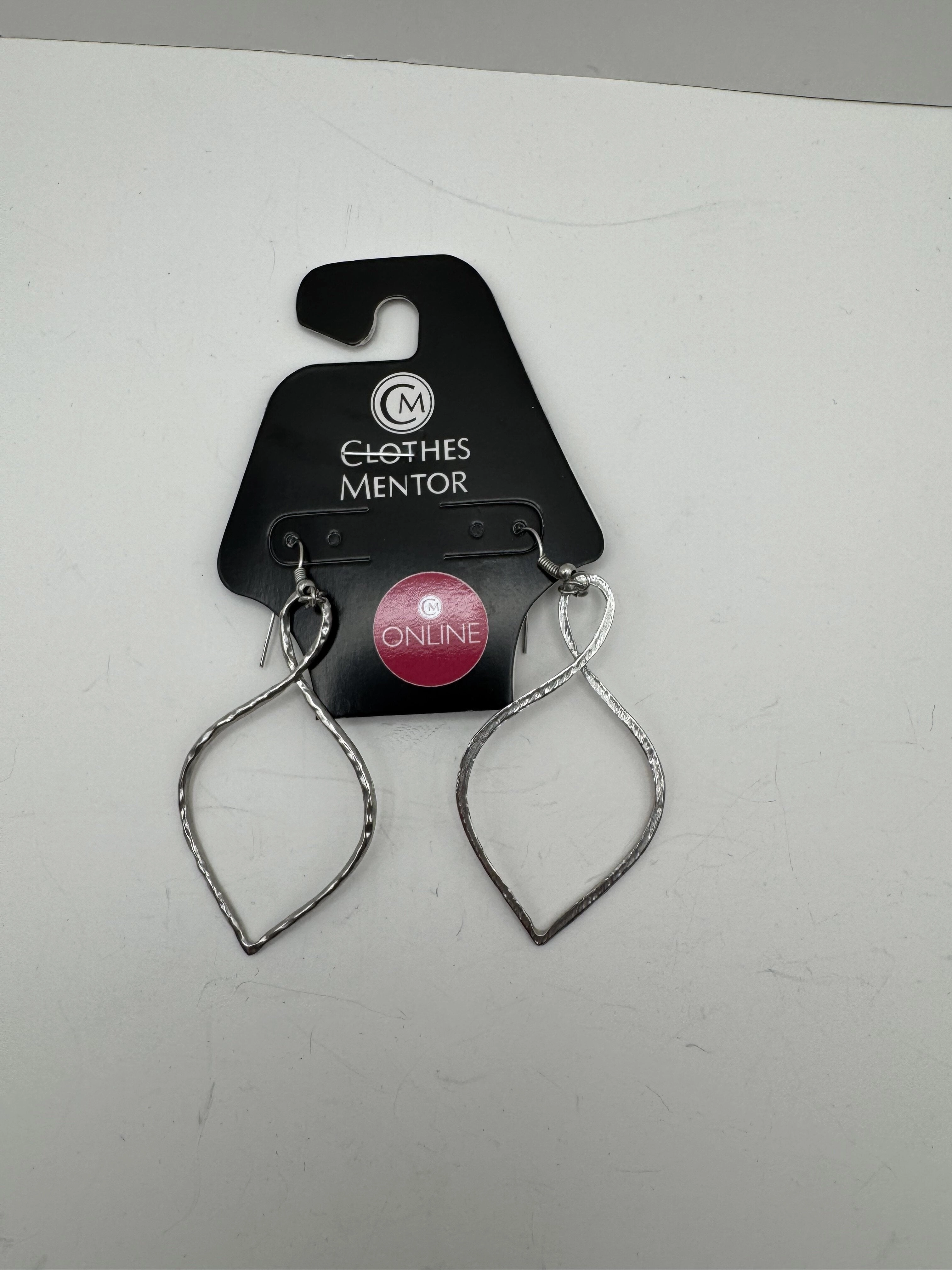 Earrings Dangle/drop By Clothes Mentor