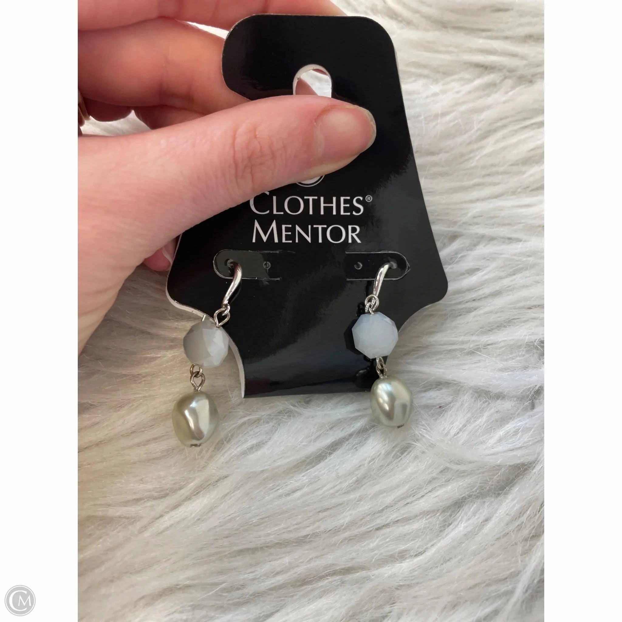 Earrings Dangle/drop By Clothes Mentor
