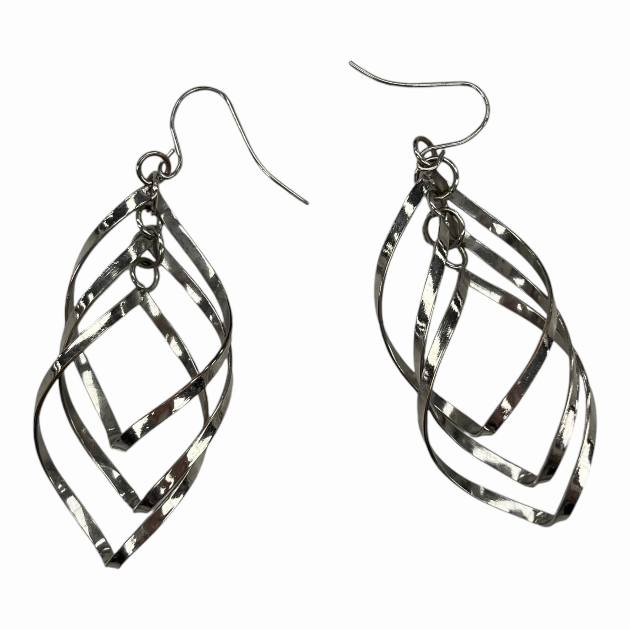 Earrings Dangle/Drop By Cmf In Silver