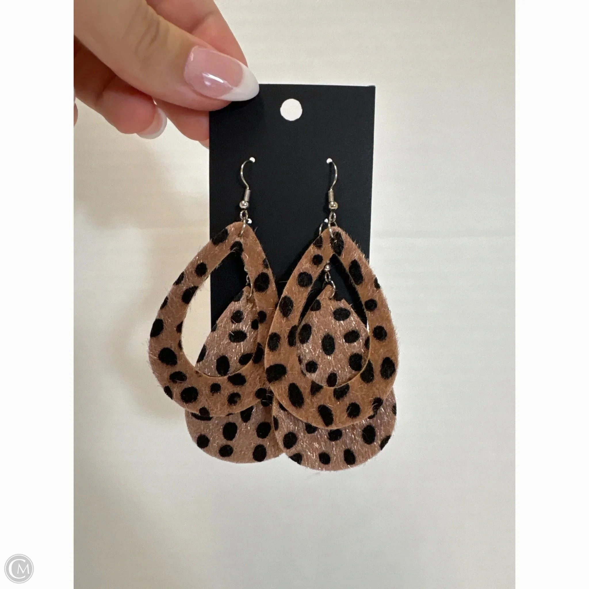 Earrings Dangle/drop By Cmf, Size: 02 Piece Set