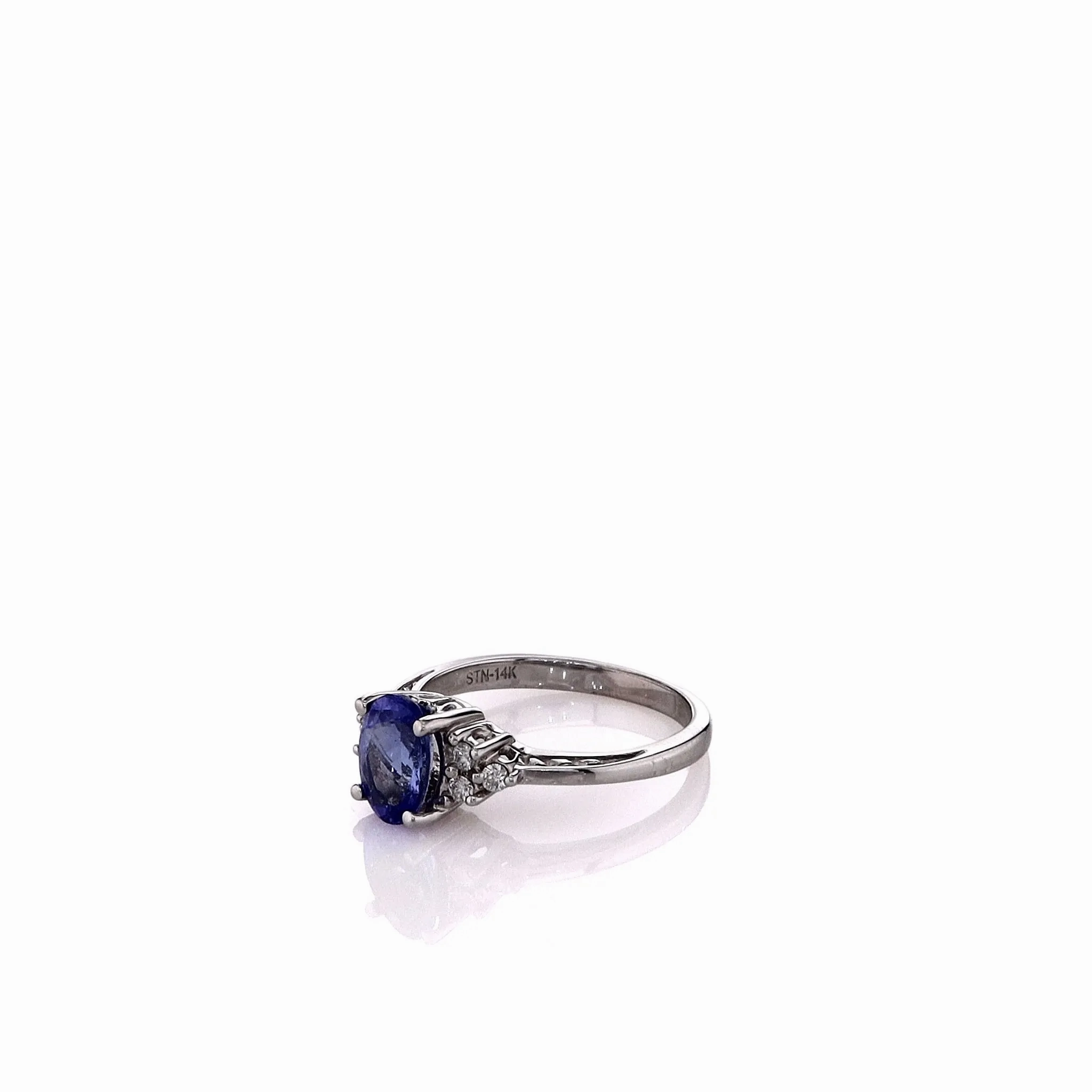 Estate 14k White Gold Purple Oval Tanzanite and Diamond Ring