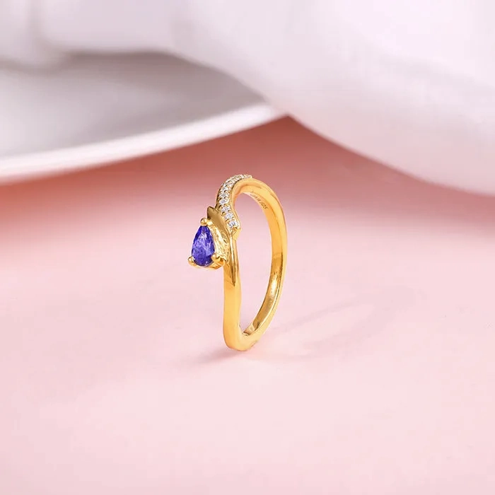 Golden Noorii Ring