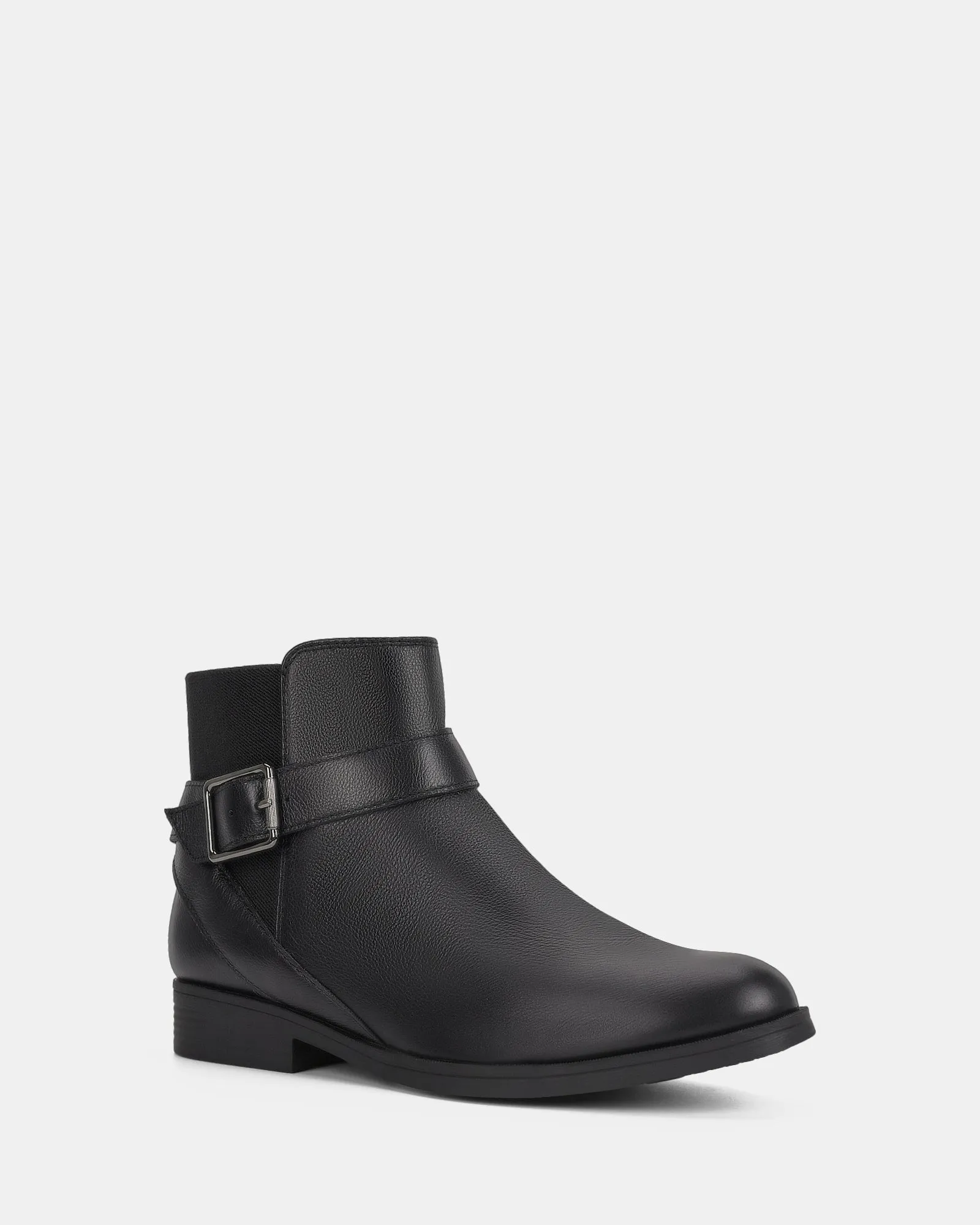 Hush Puppies	Shoes Chapel Black