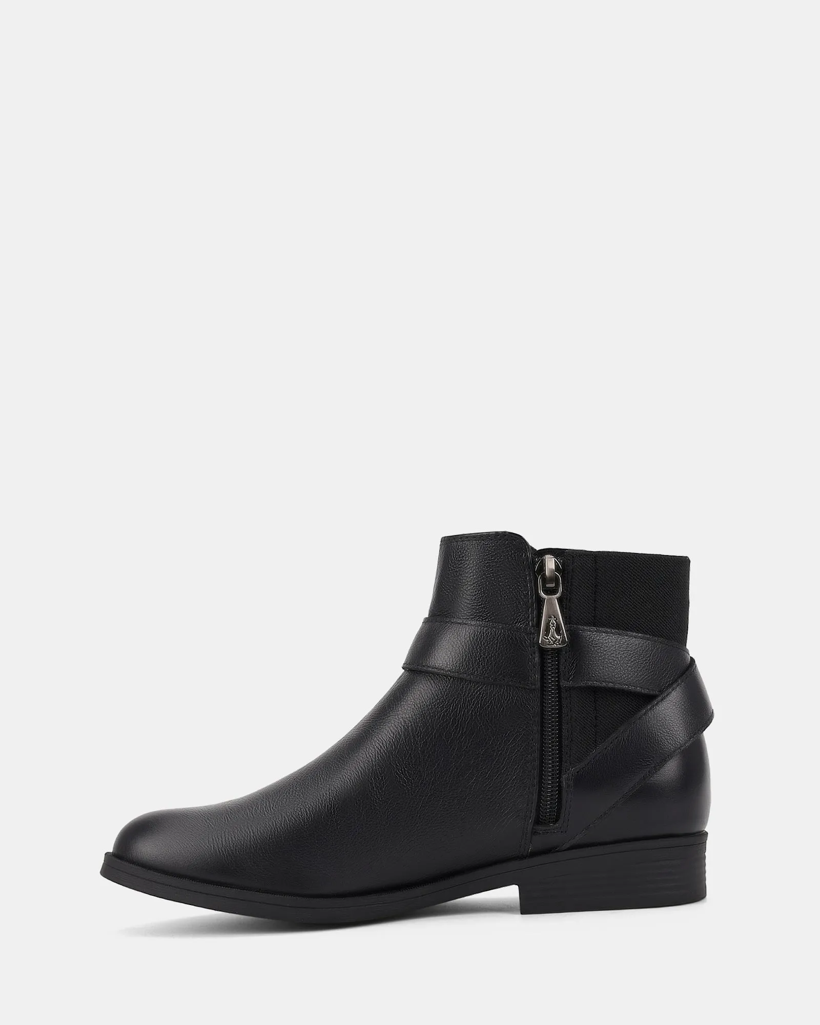 Hush Puppies	Shoes Chapel Black