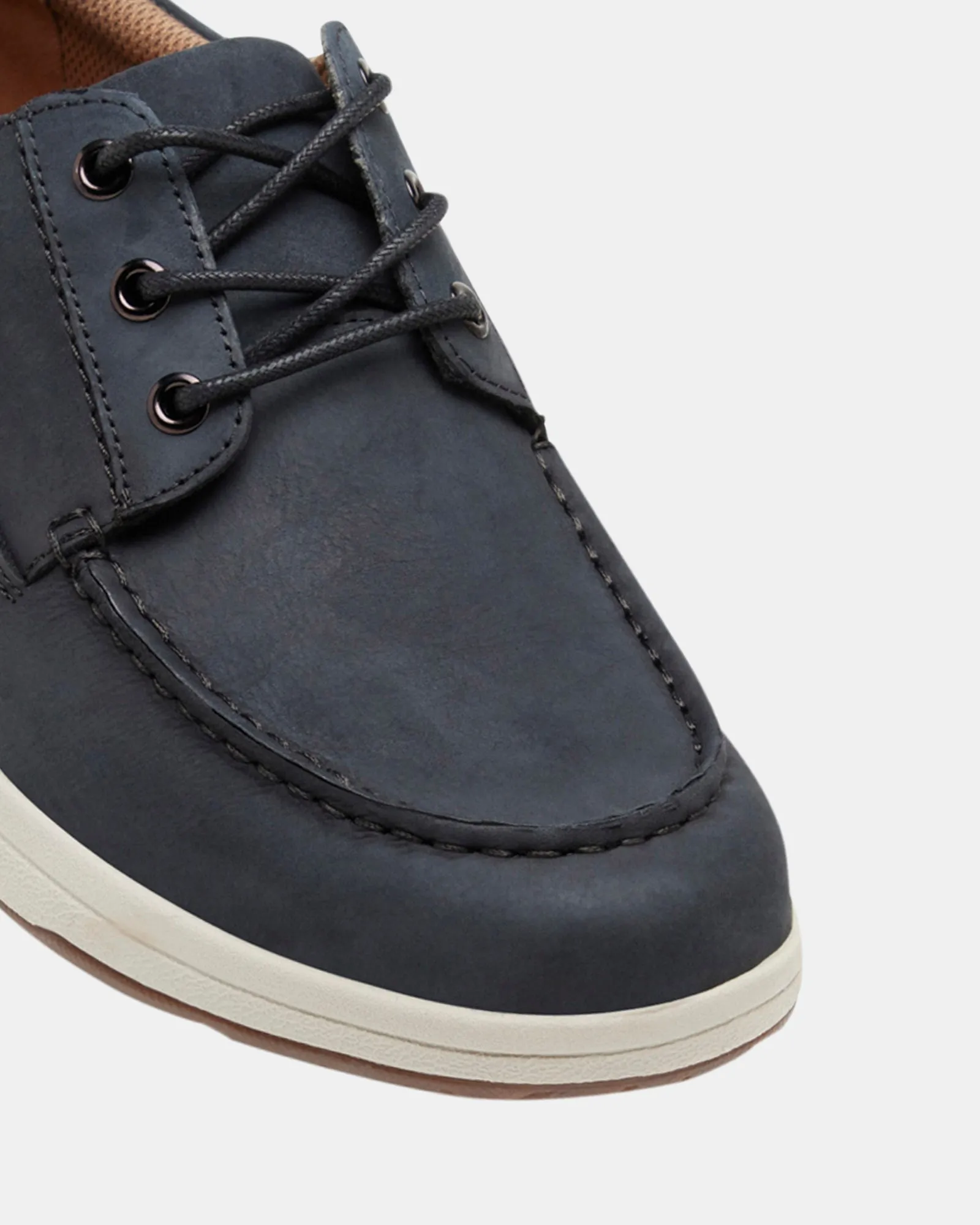Hush Puppies	Shoes Experience Black