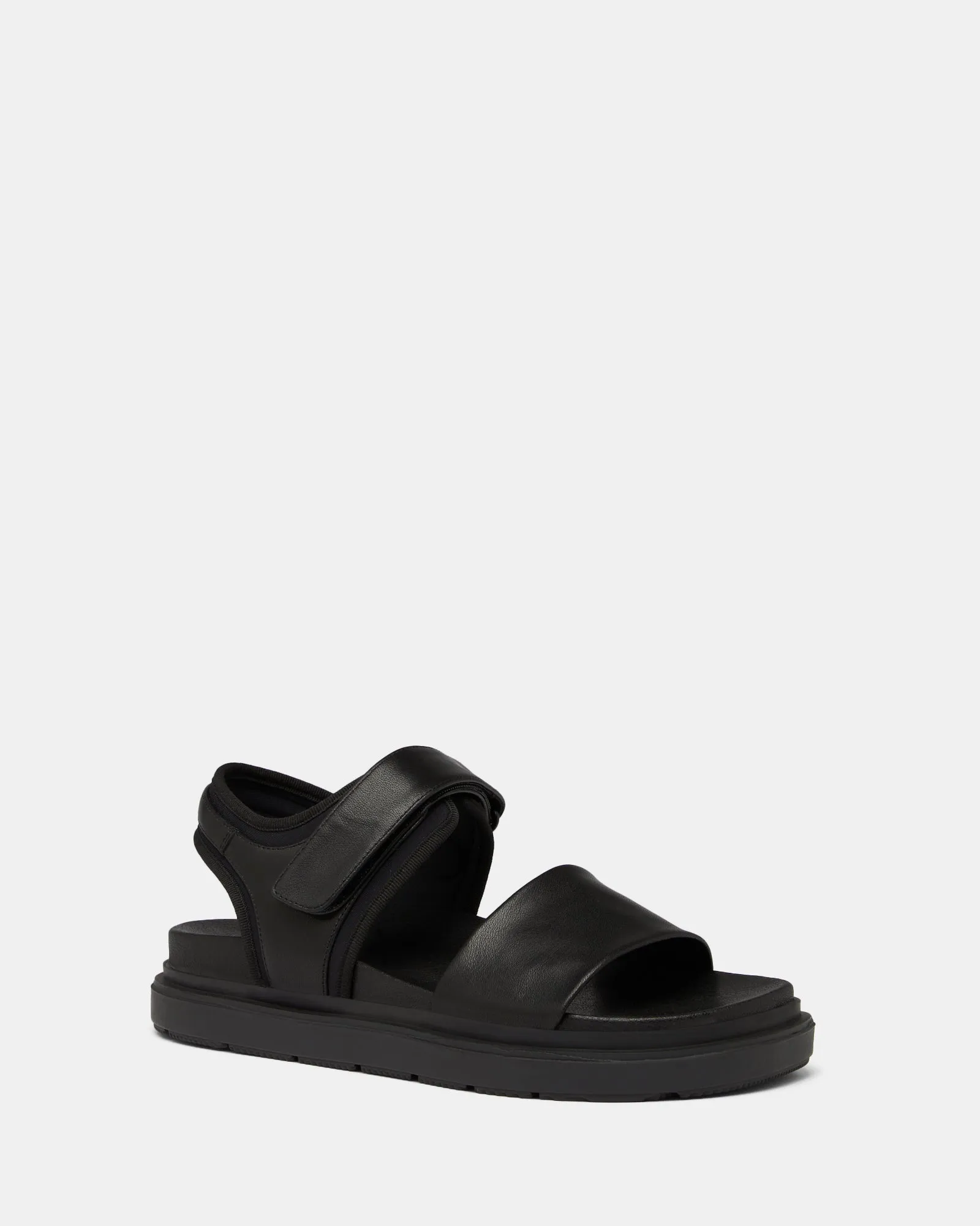 Hush Puppies	Shoes Fire Black