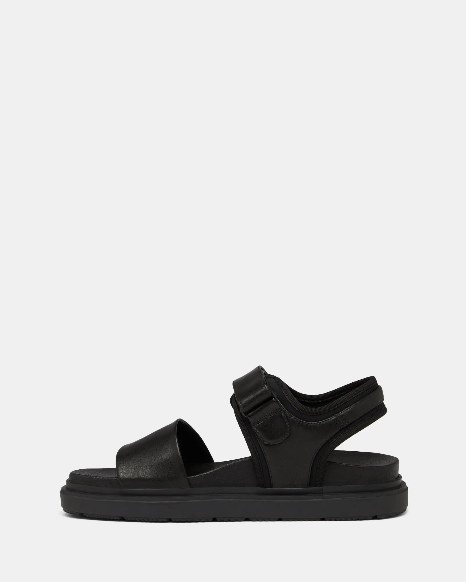 Hush Puppies	Shoes Fire Black