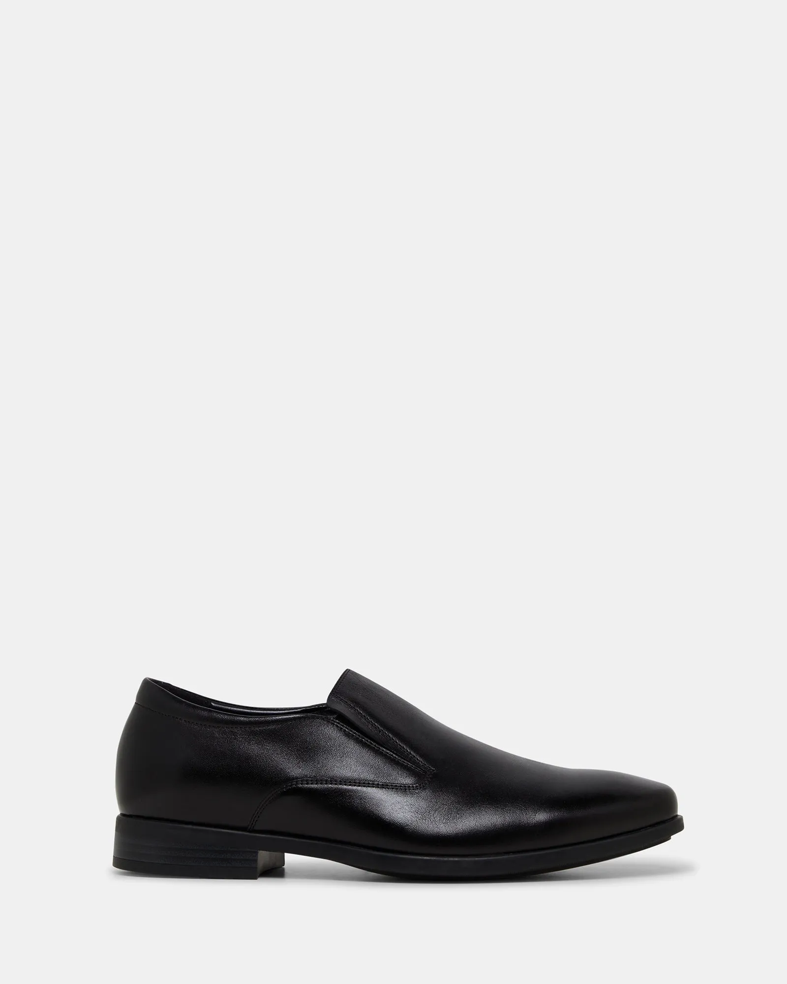 Hush Puppies	Shoes Nicholson Black
