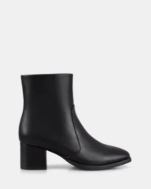 Hush Puppies	Shoes Steady Black