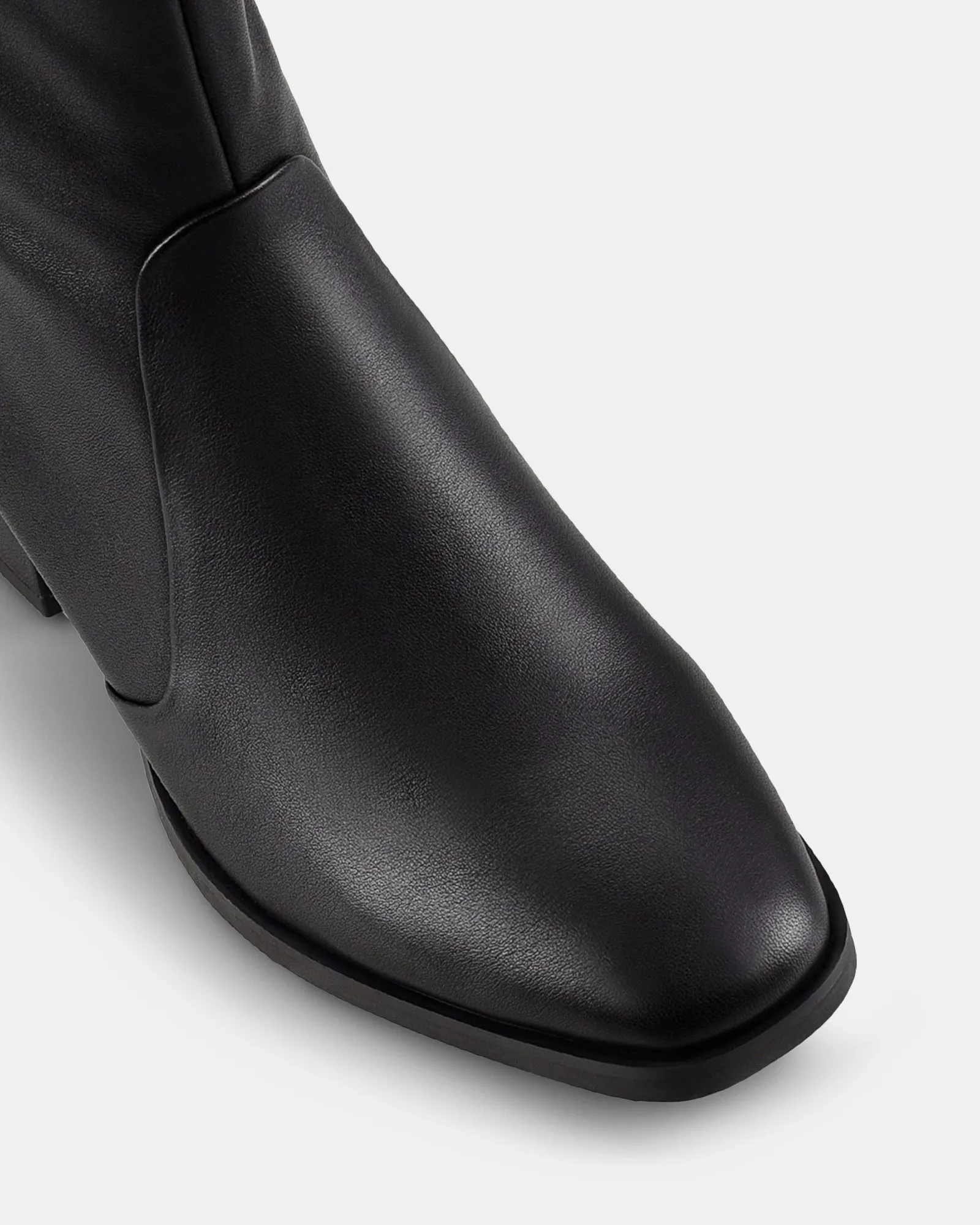 Hush Puppies	Shoes Steady Black