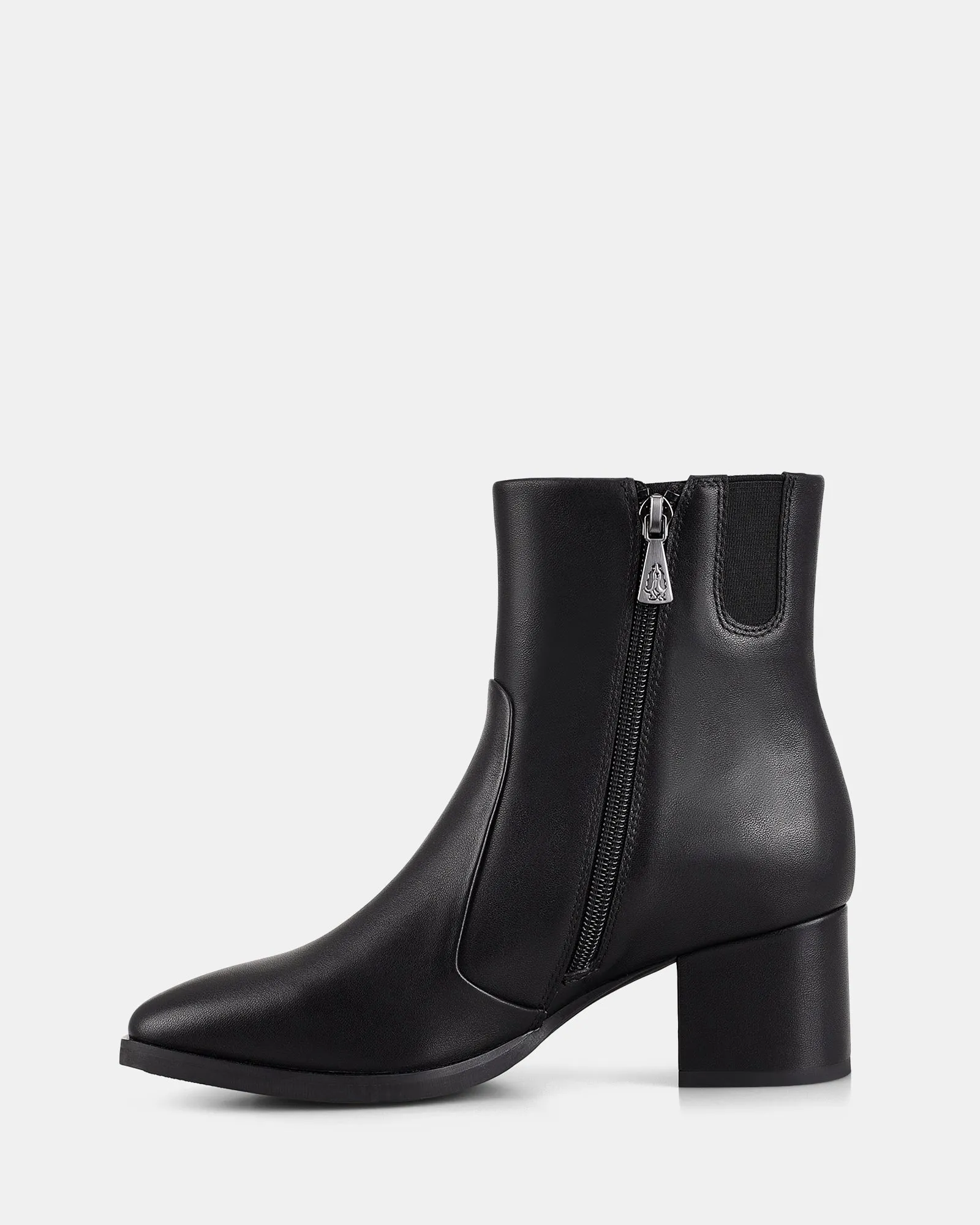 Hush Puppies	Shoes Steady Black