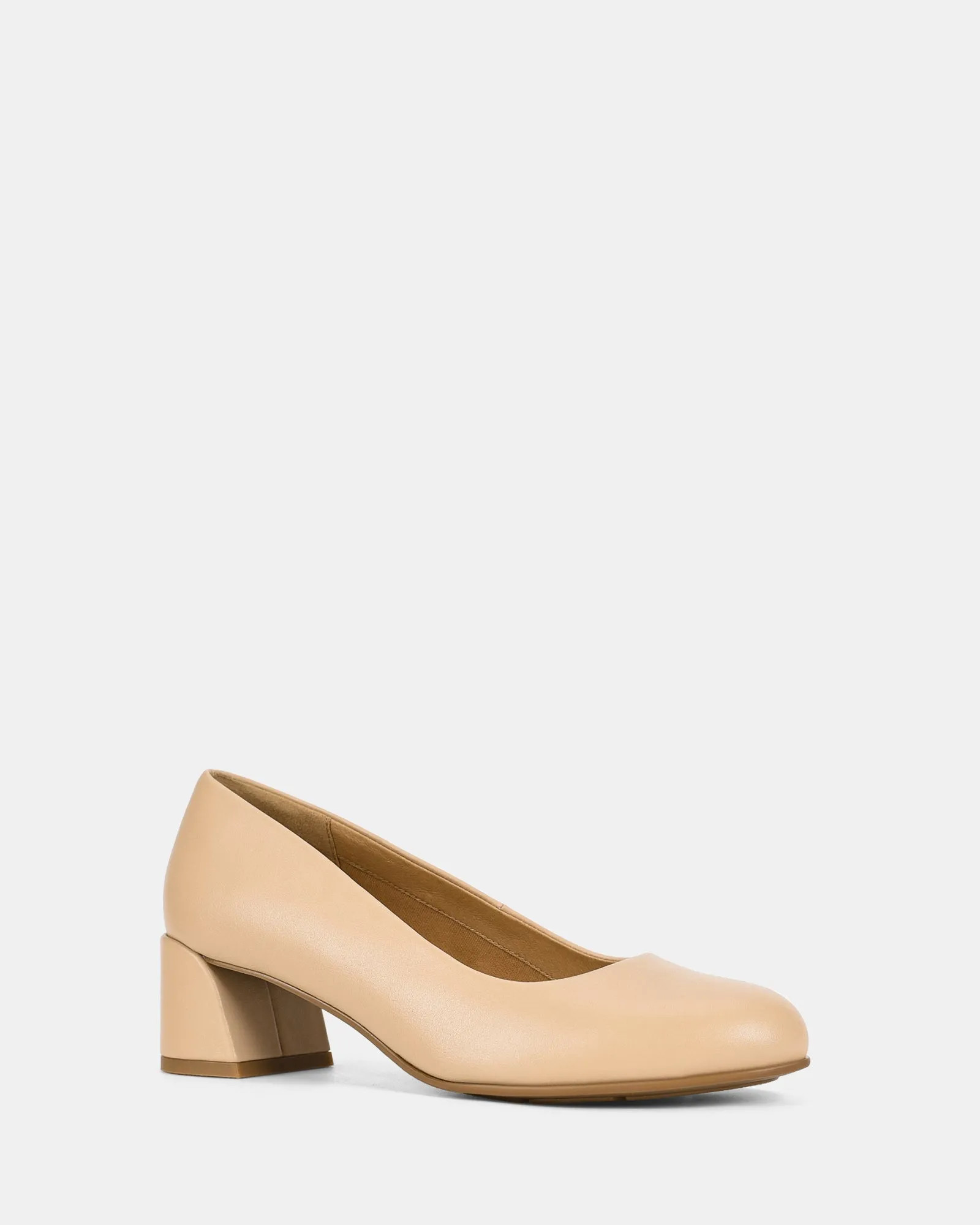 Hush Puppies	Shoes Vela Nude