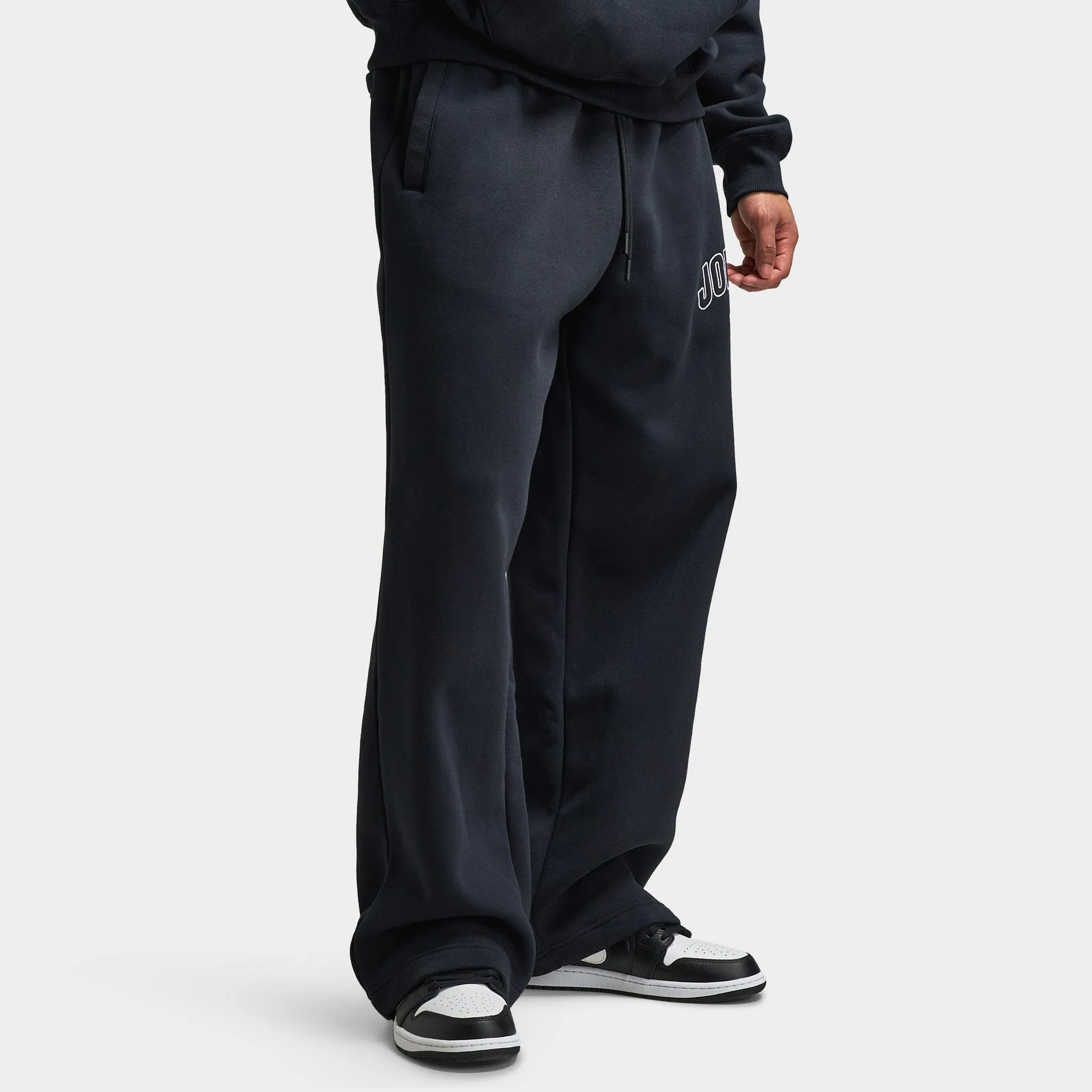Jordan Jordan Brooklyn Oversized Graphic Pants Black / Gym Red