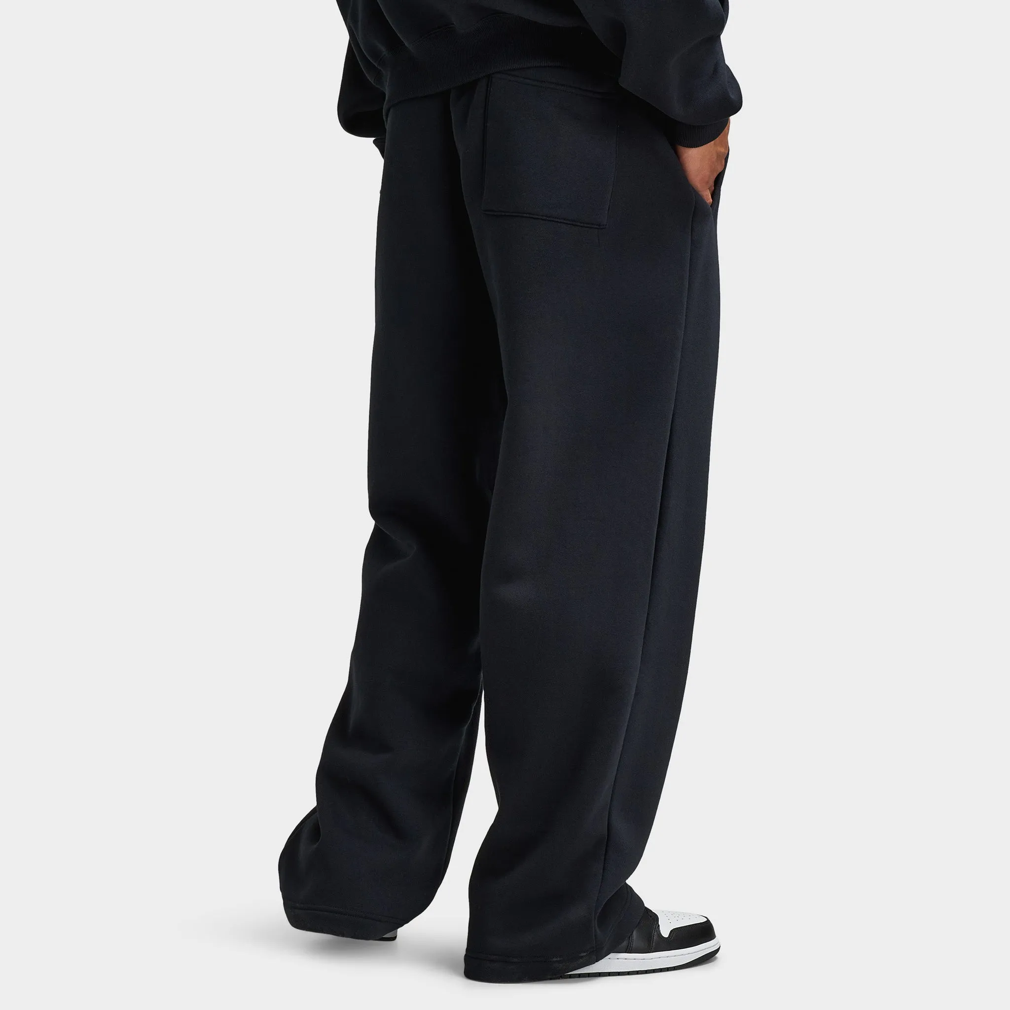 Jordan Jordan Brooklyn Oversized Graphic Pants Black / Gym Red