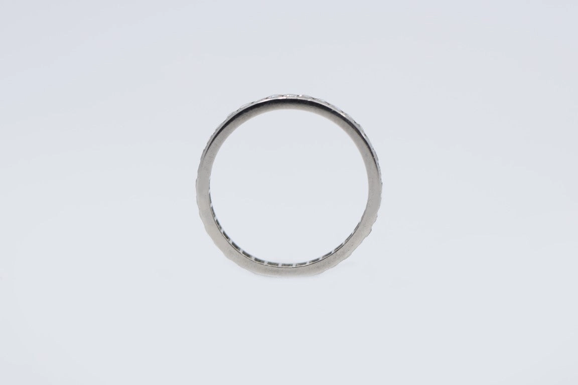 Ladys Platinum Diamond Anniversary Ring 40 Diamonds .40CTW. (2.06g)