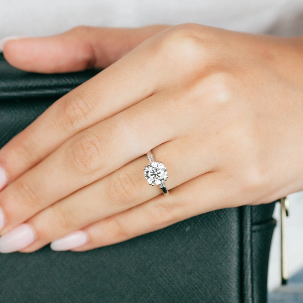 Luminesce Lab Grown 18ct White Gold 2 Carat Certified Diamond Solitaire Engagement Ring