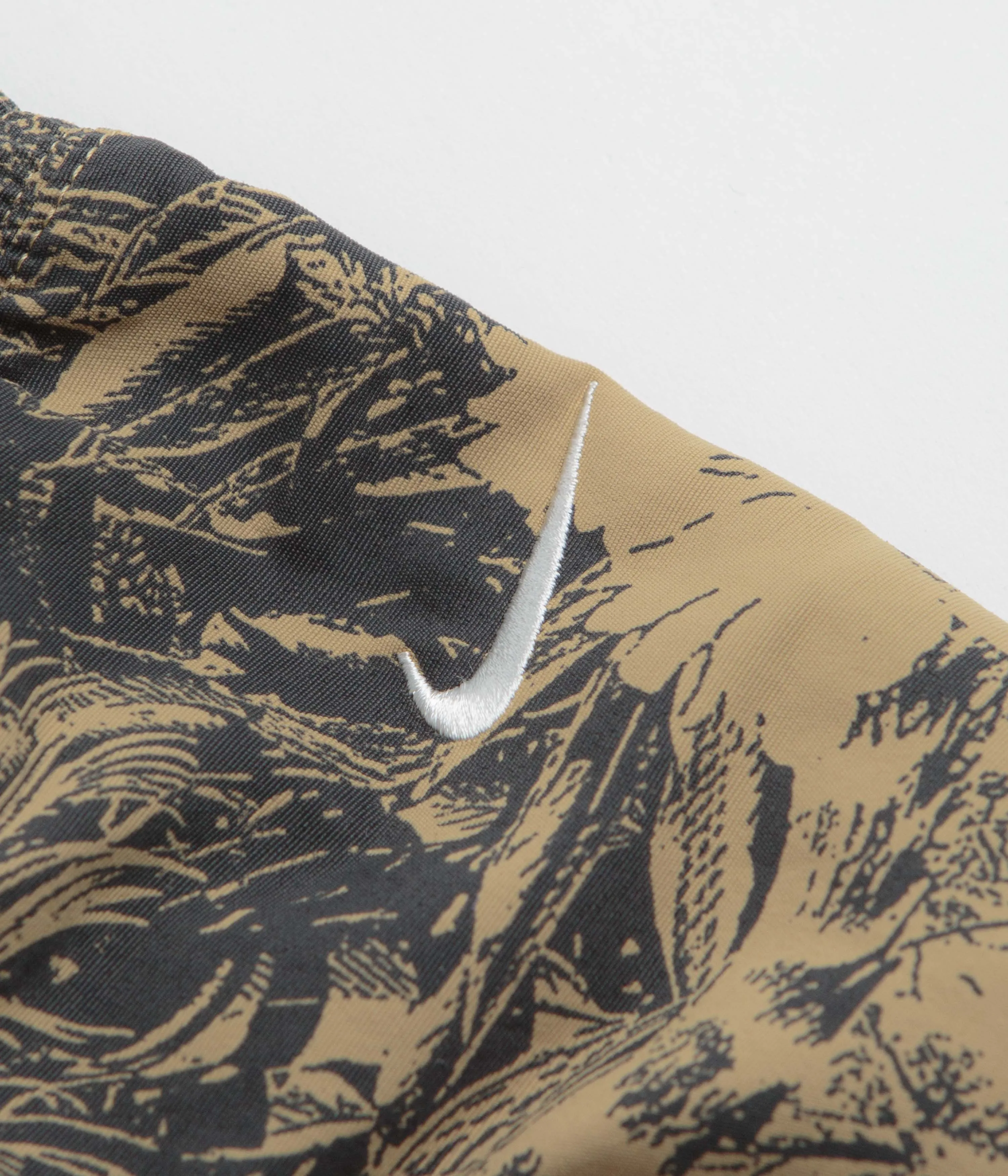 Nike ACG Reservoir Goat Shorts - Parachute Beige / Summit White Nike ACG Outdoor Clothing