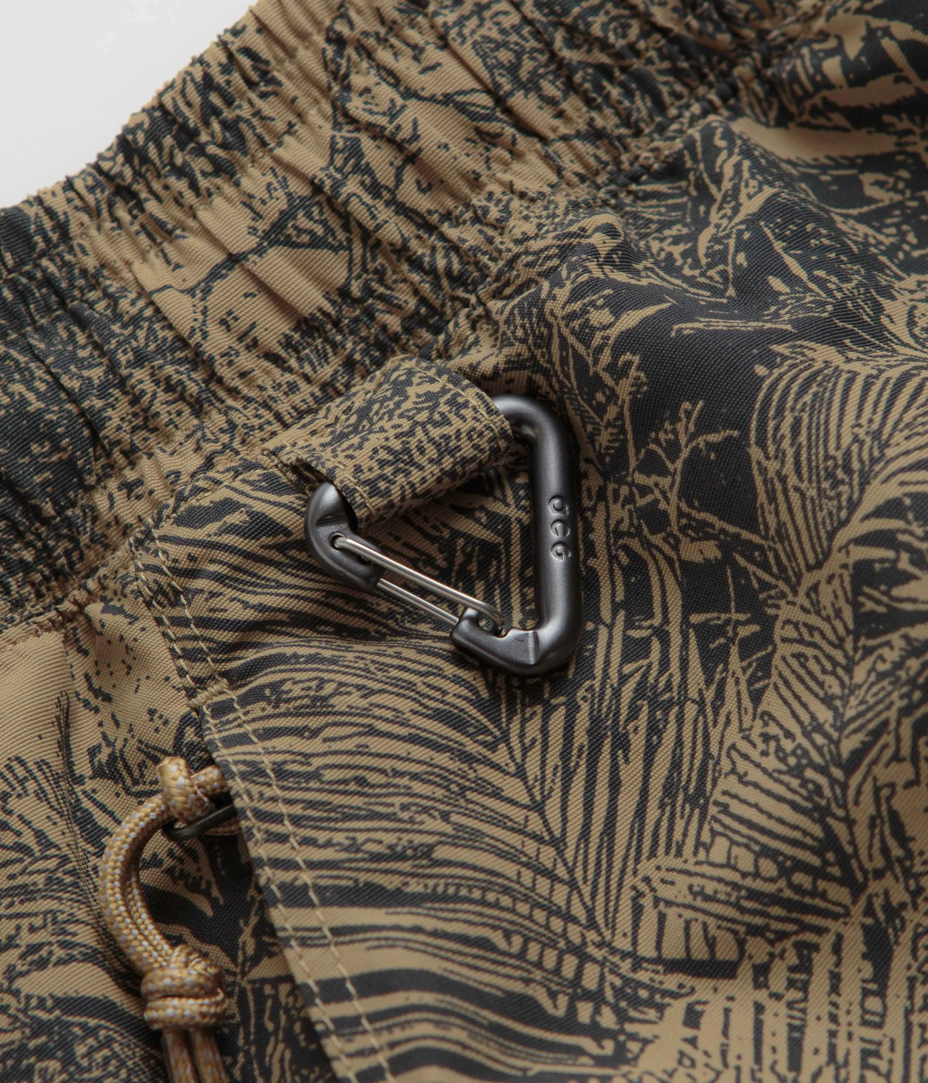 Nike ACG Reservoir Goat Shorts - Parachute Beige / Summit White Nike ACG Outdoor Clothing