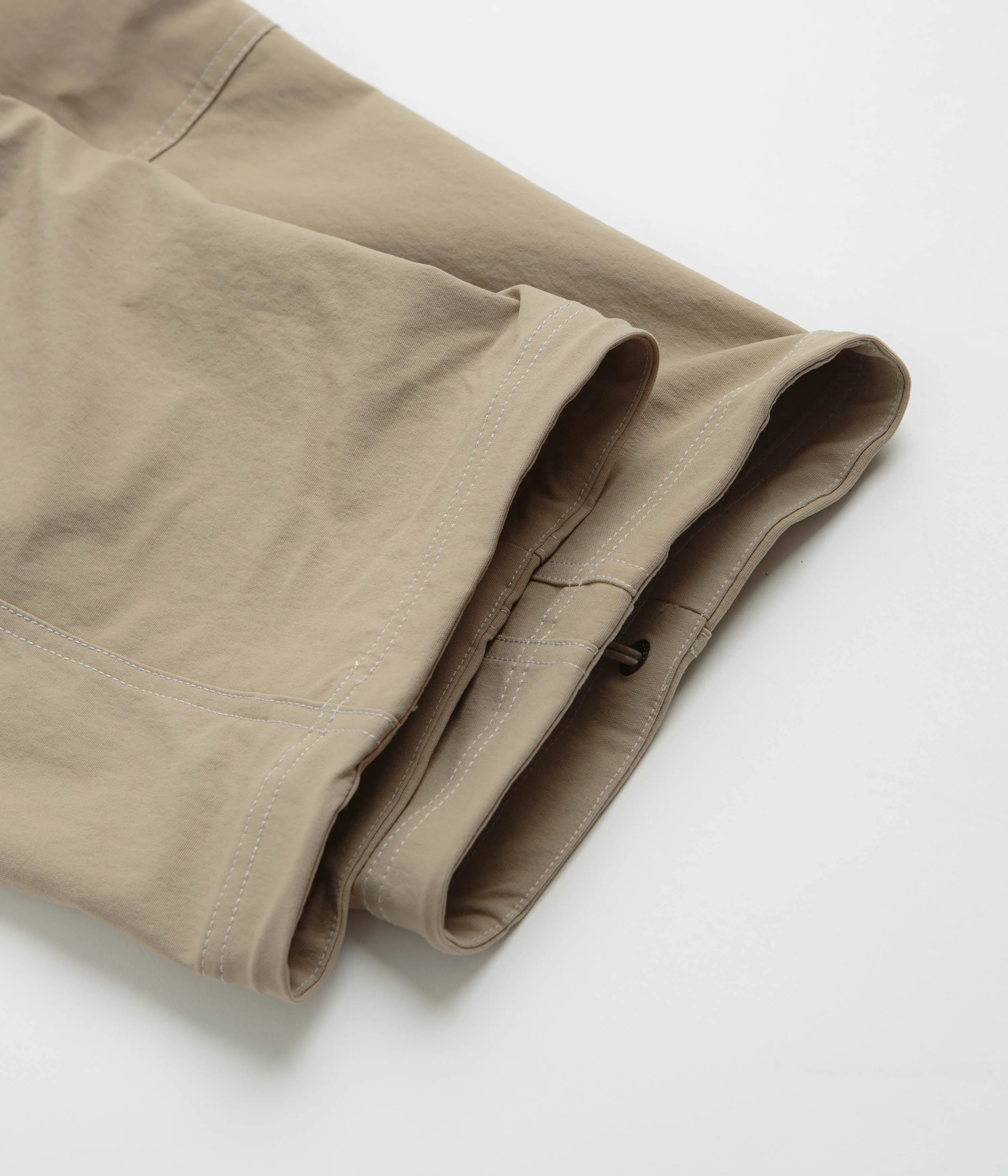 Nike ACG Smith Summit Cargo Pants - Khaki / Light Iron Ore / Summit White Nike ACG Outdoor Clothing
