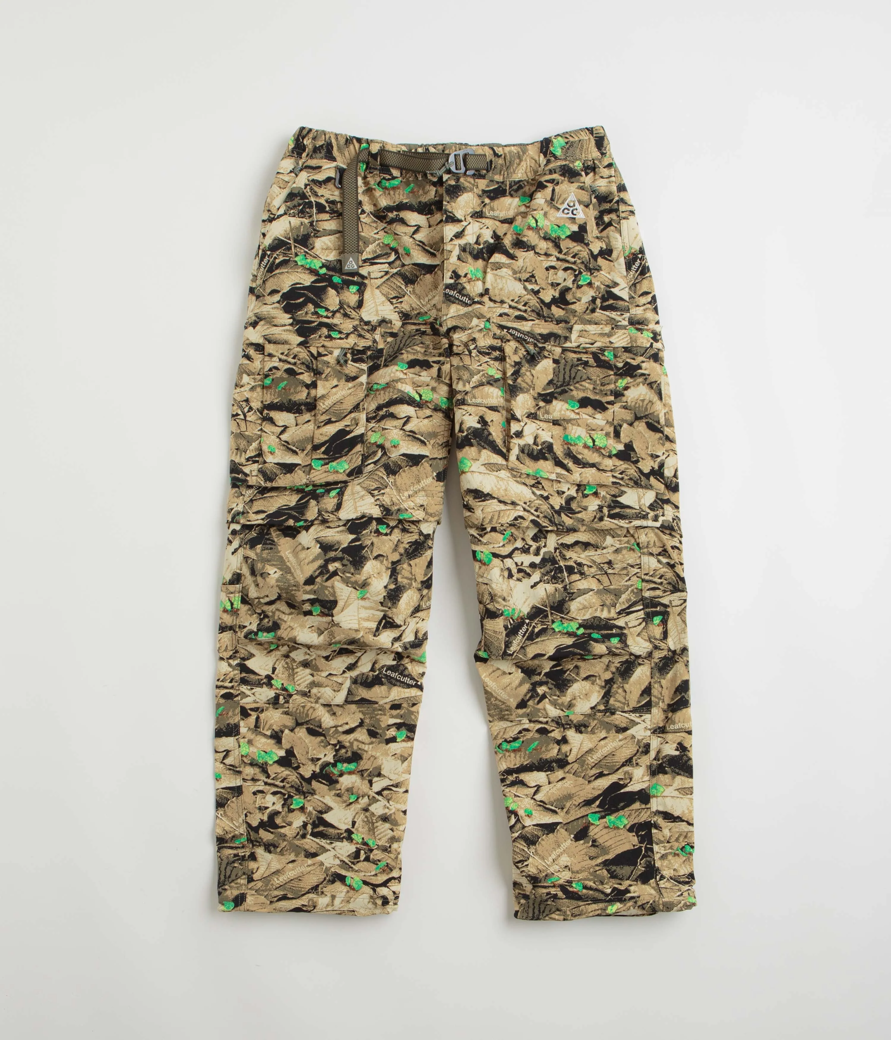Nike ACG Smith Summit Cargo Pants - Parachute Beige / Sequoia / Summit White Nike ACG Outdoor Clothing